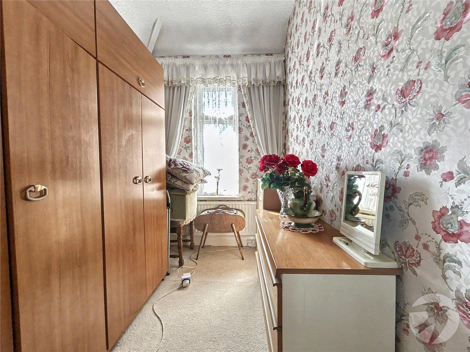 3 bedroom house for sale in Sidcup | Robinson Jackson