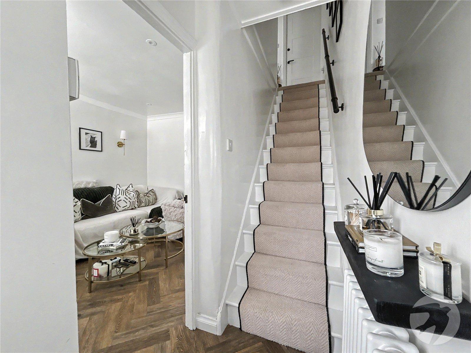 2 bedroom house for sale in Sidcup | Robinson Jackson