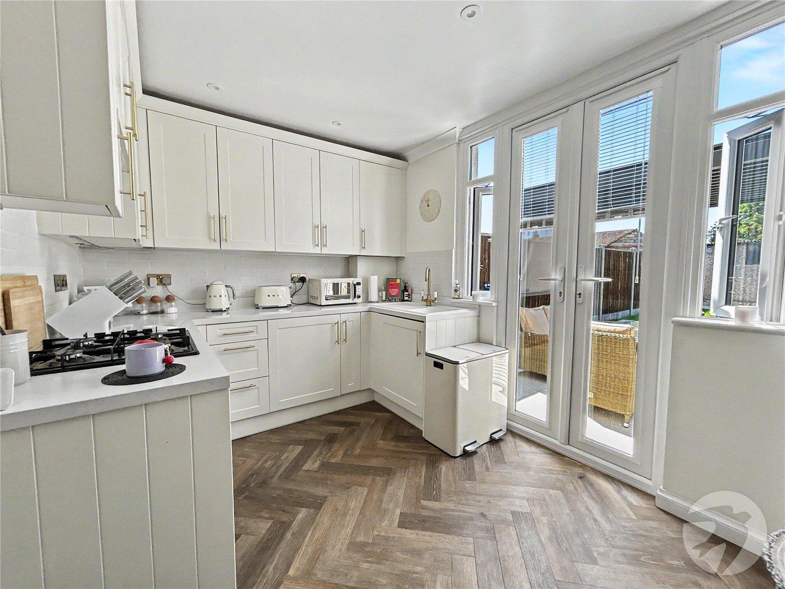 2 bedroom house for sale in Sidcup | Robinson Jackson