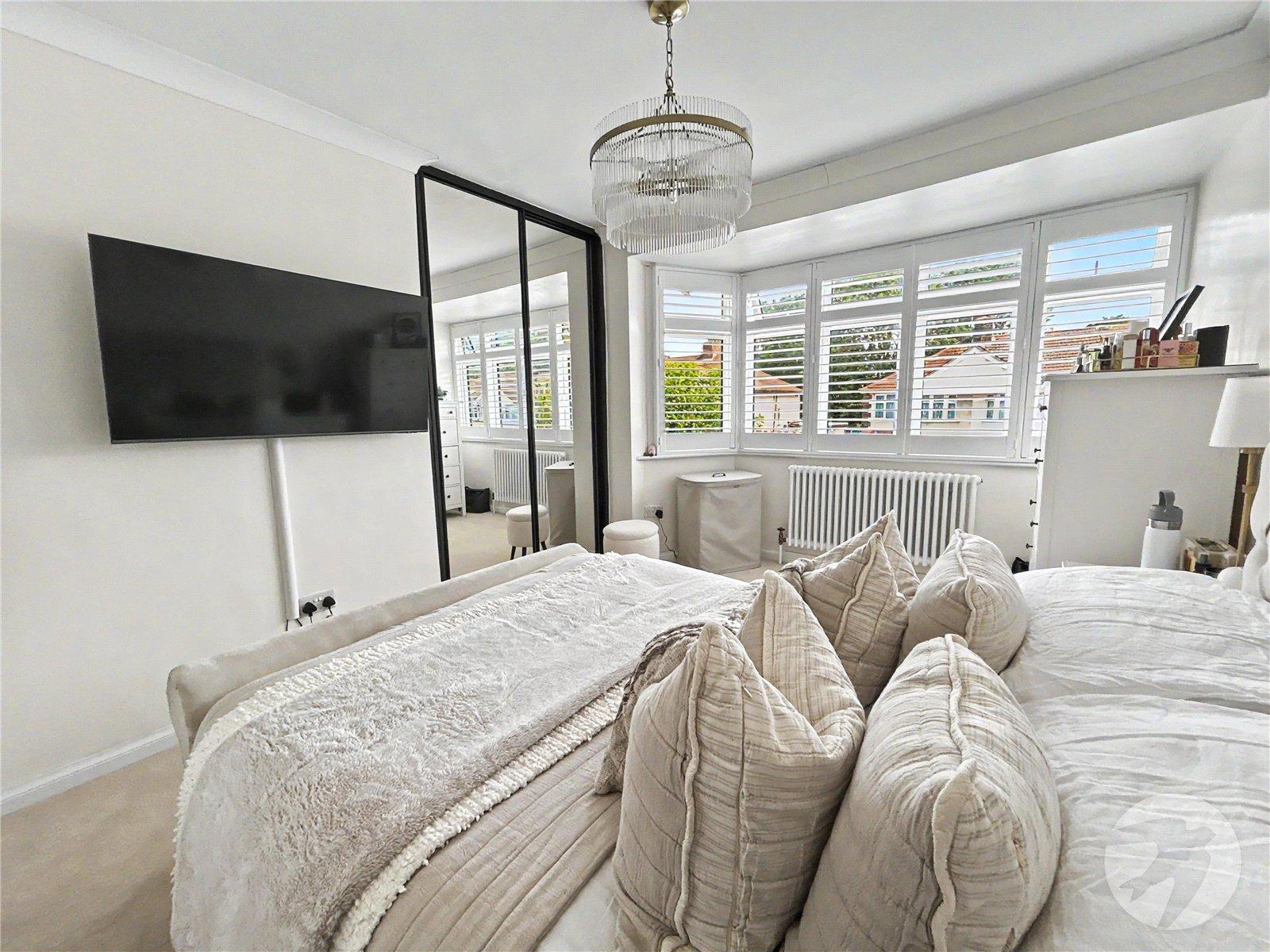 2 bedroom house for sale in Sidcup | Robinson Jackson