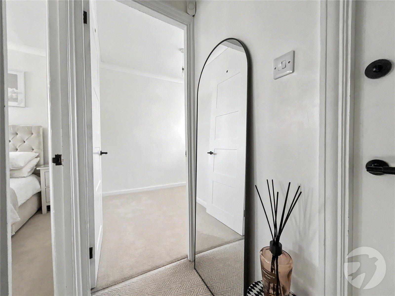 2 bedroom house for sale in Sidcup | Robinson Jackson
