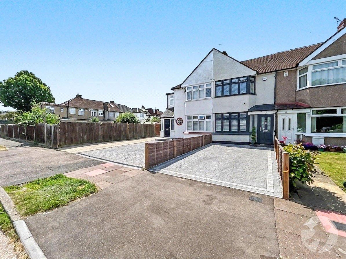2 bedroom house for sale in Sidcup | Robinson Jackson