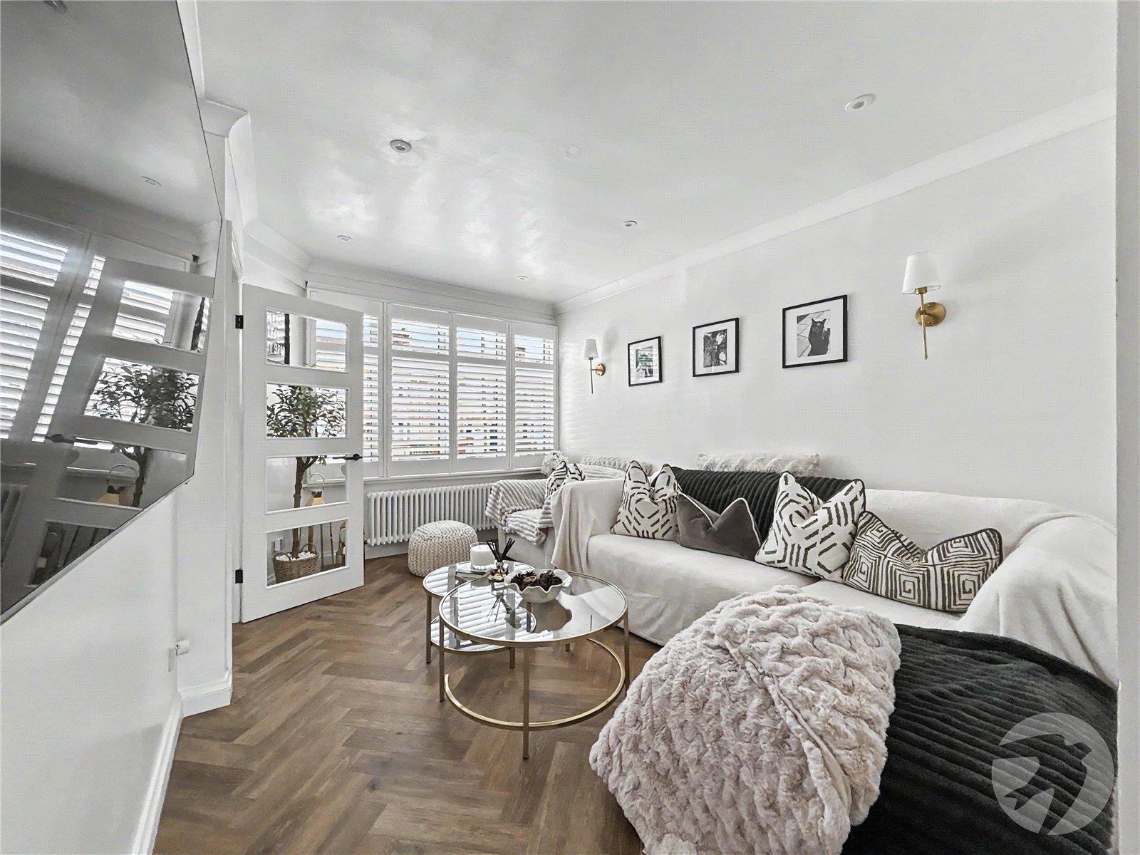 2 bedroom house for sale in Sidcup | Robinson Jackson