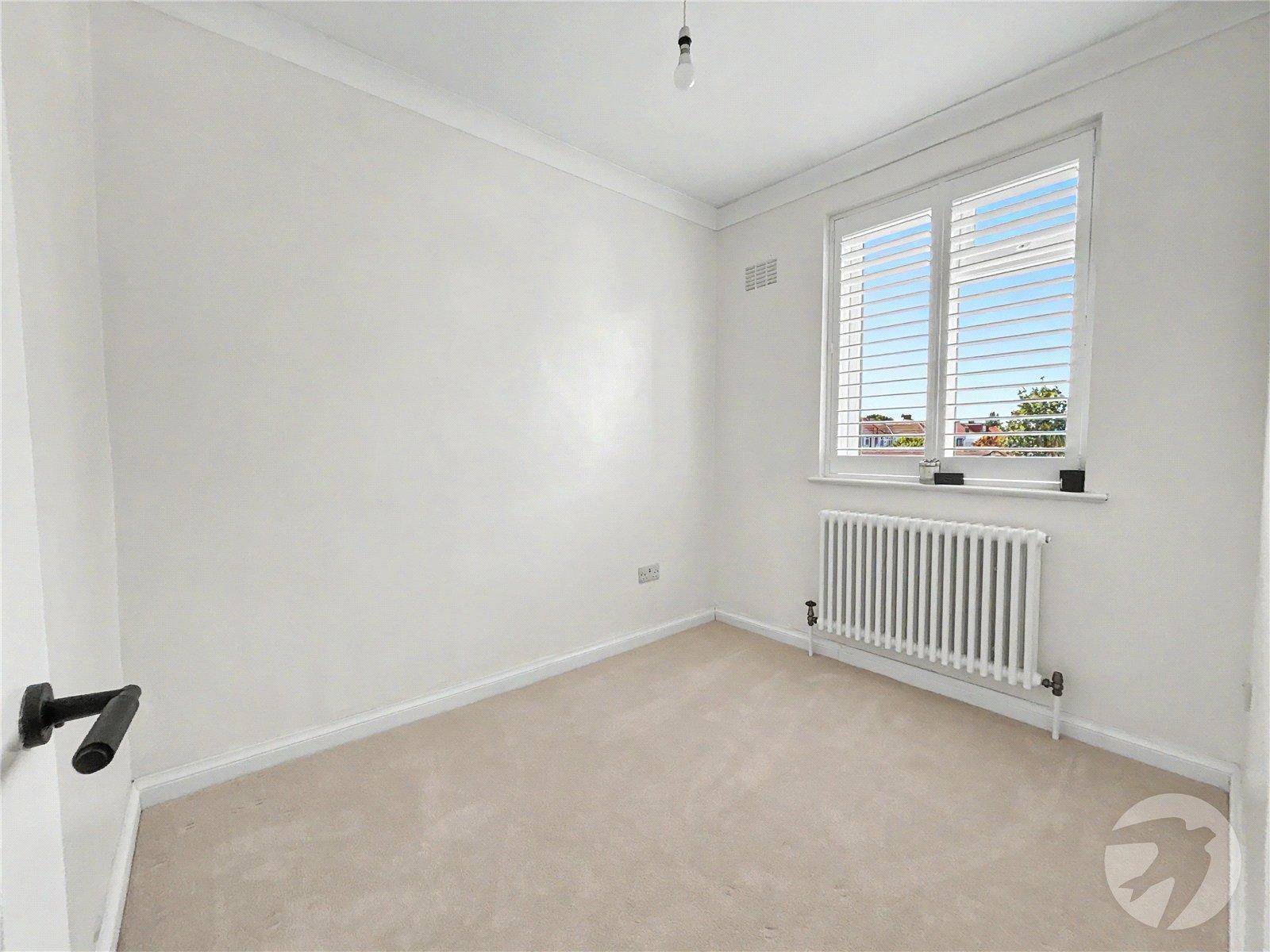 2 bedroom house for sale in Sidcup | Robinson Jackson