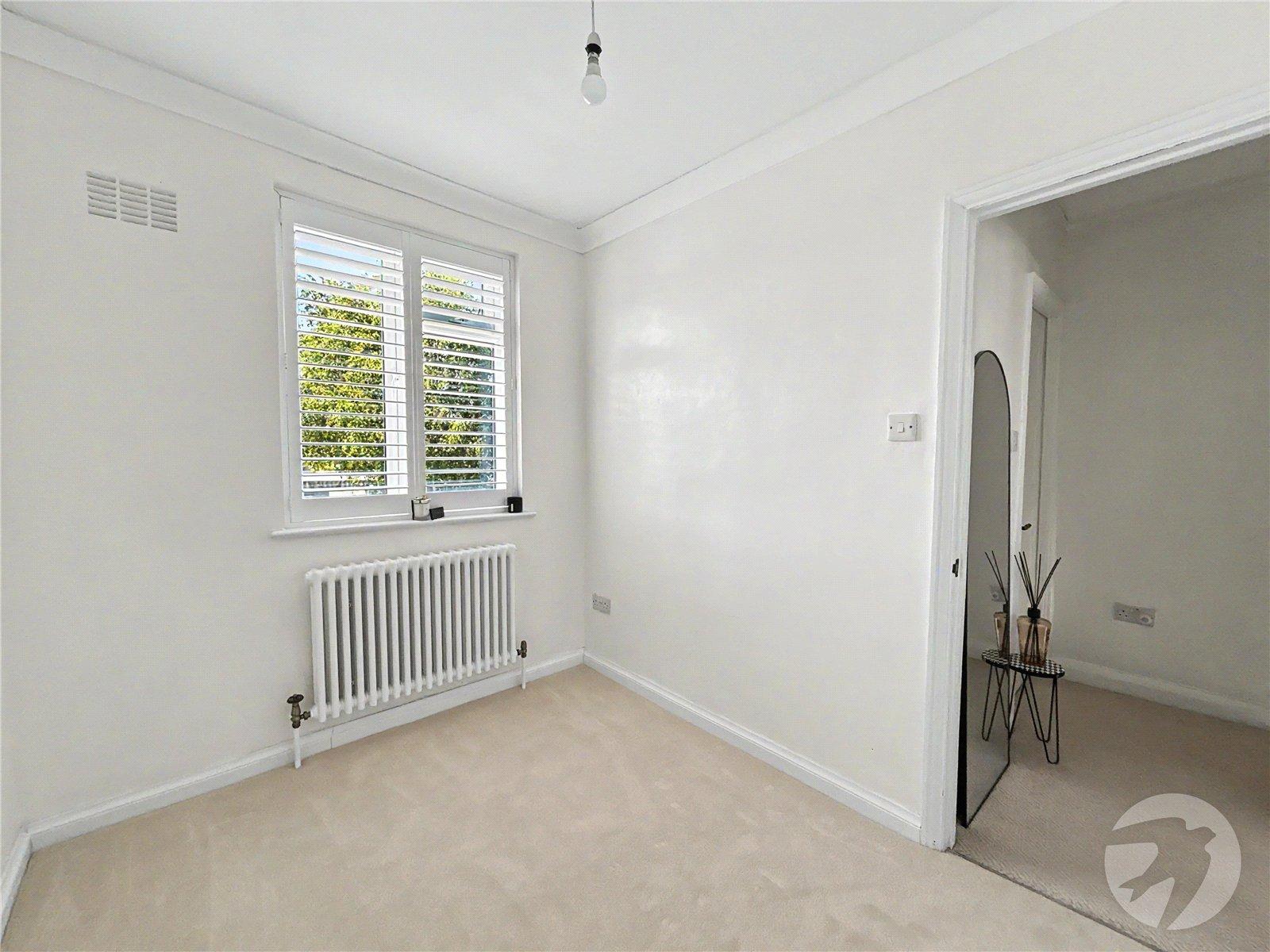 2 bedroom house for sale in Sidcup | Robinson Jackson