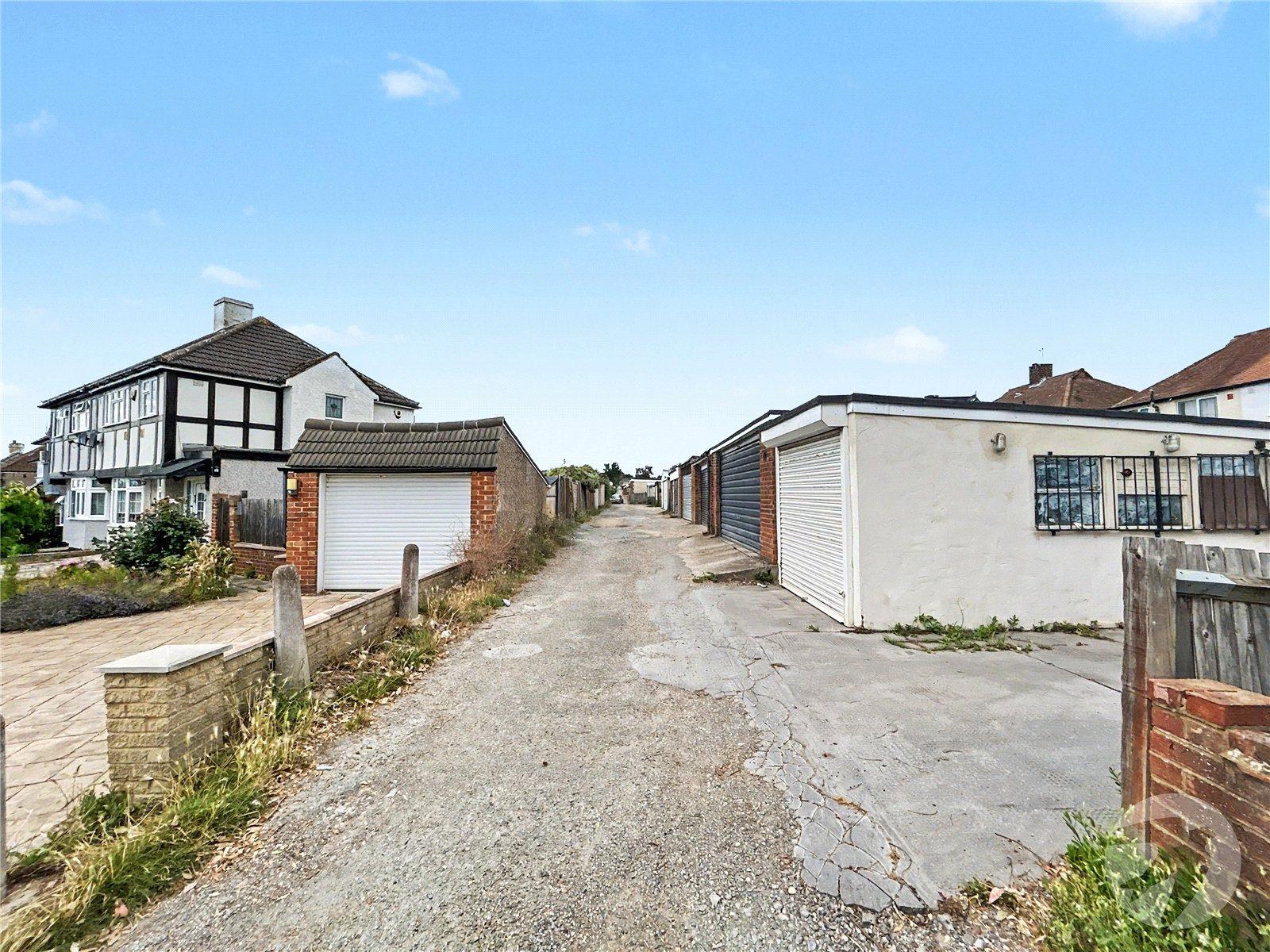 3 bedroom house for sale in Sidcup | Robinson Jackson