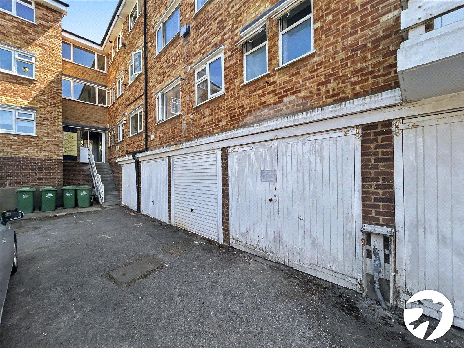 2 bedroom property for sale in Sidcup | Robinson Jackson
