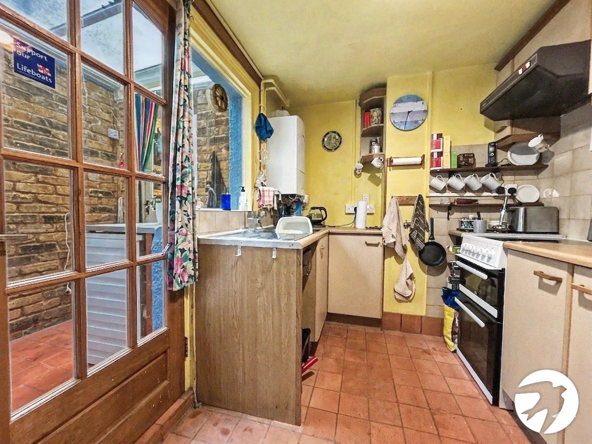 2 bedroom house for sale in Sidcup | Robinson Jackson