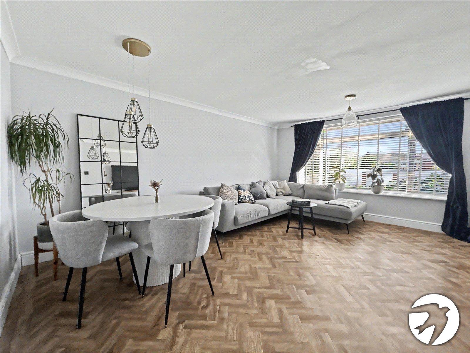 2 bedroom property for sale in Fairfield Close | Robinson Jackson