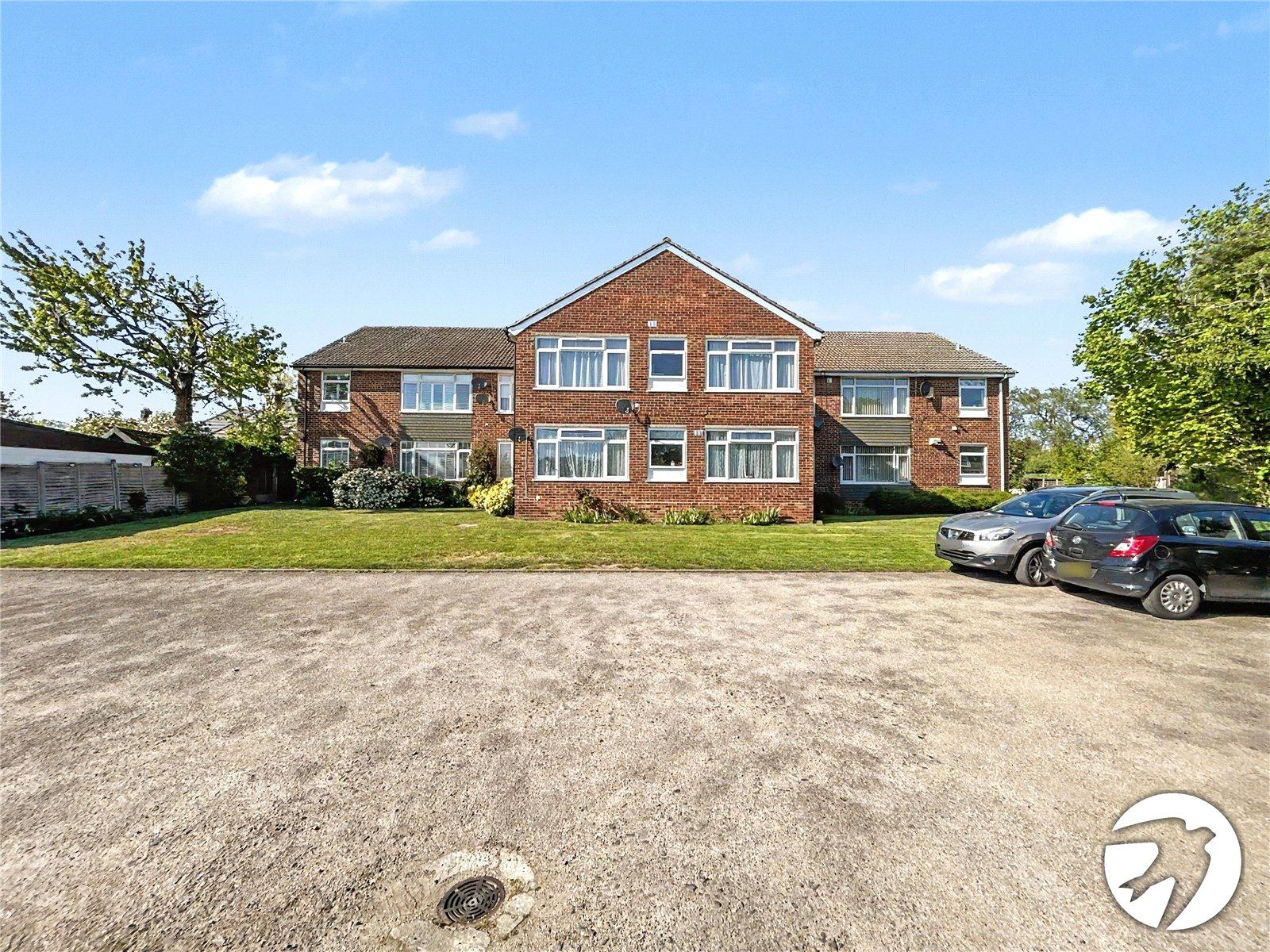 2 bedroom property for sale in Fairfield Close | Robinson Jackson