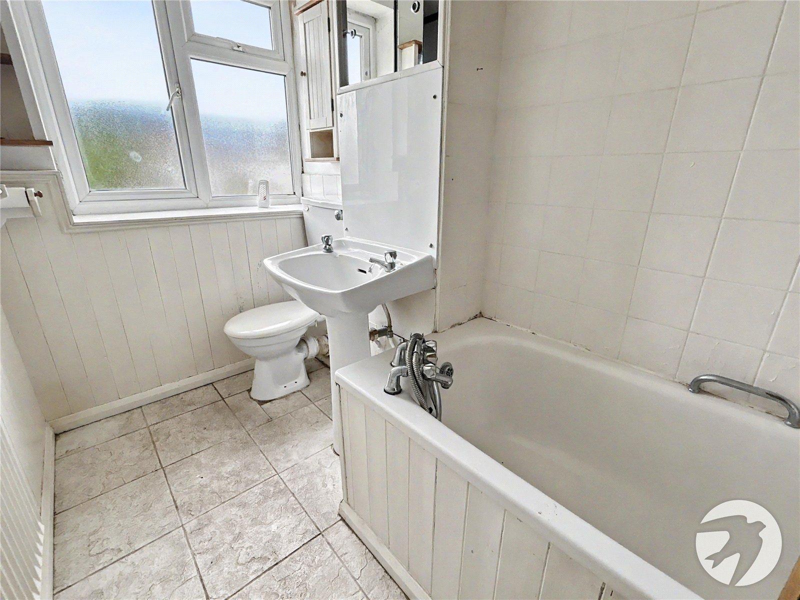 2 bedroom property for sale in Sidcup | Robinson Jackson