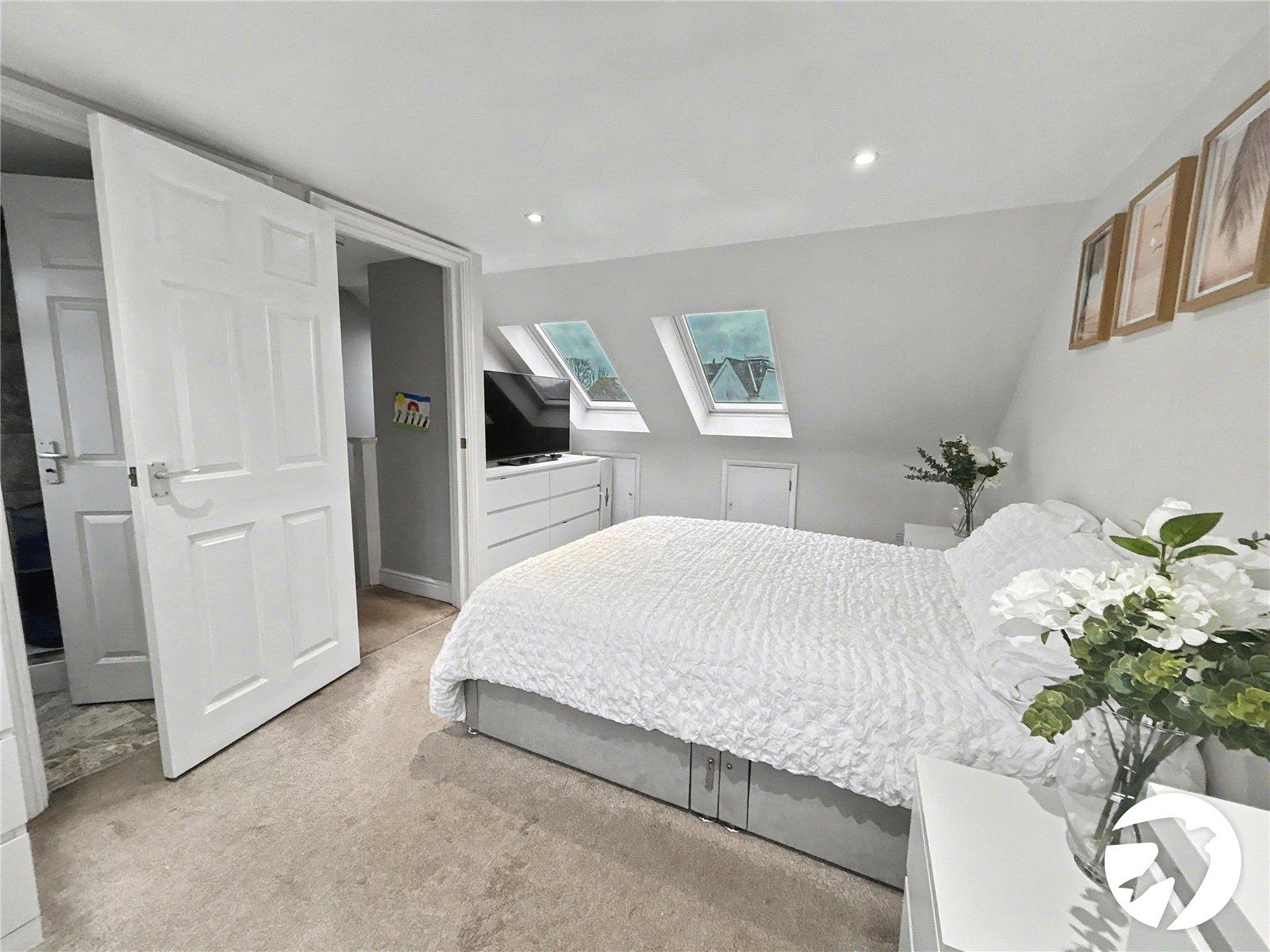 4 bedroom house for sale in Sidcup | Robinson Jackson