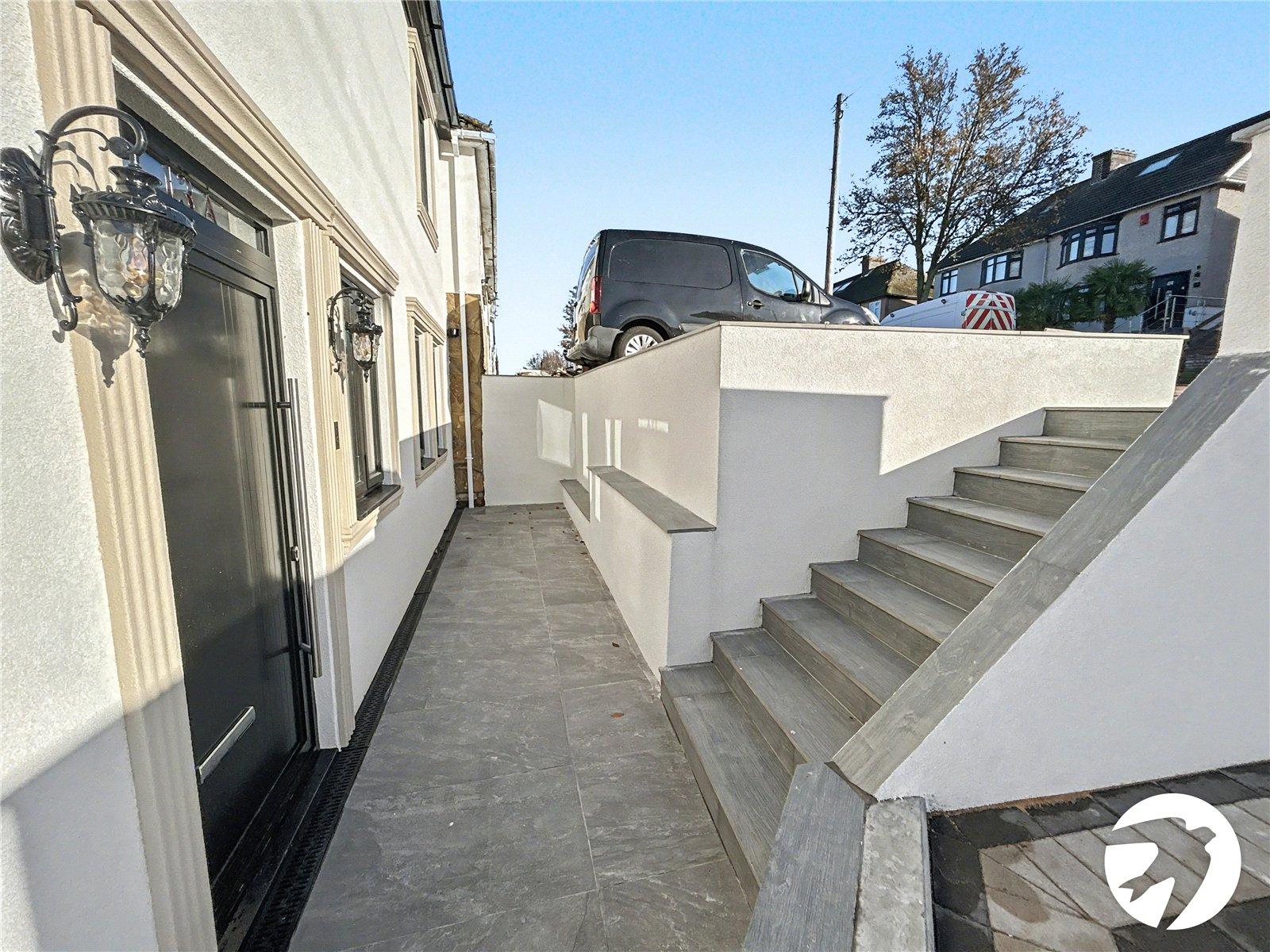 3 bedroom house for sale in Sidcup | Robinson Jackson