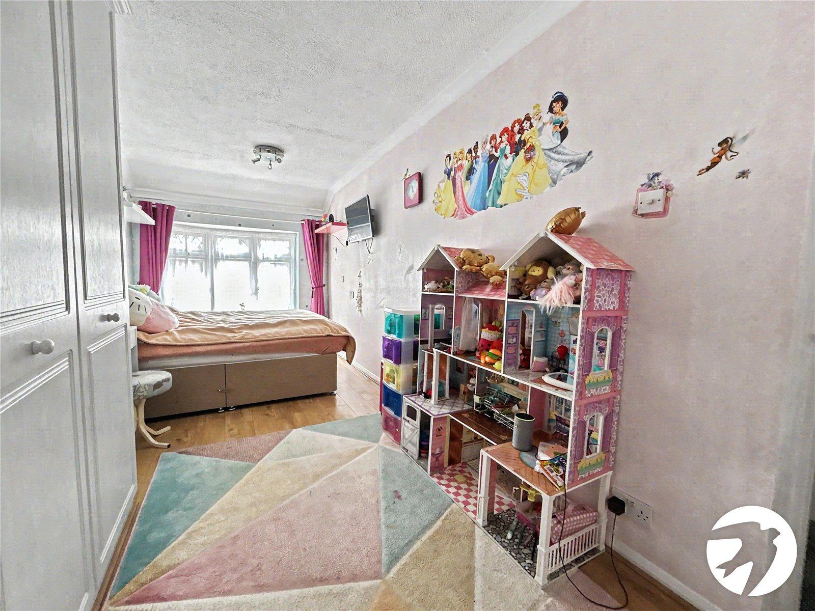 4 bedroom house for sale in Sidcup | Robinson Jackson