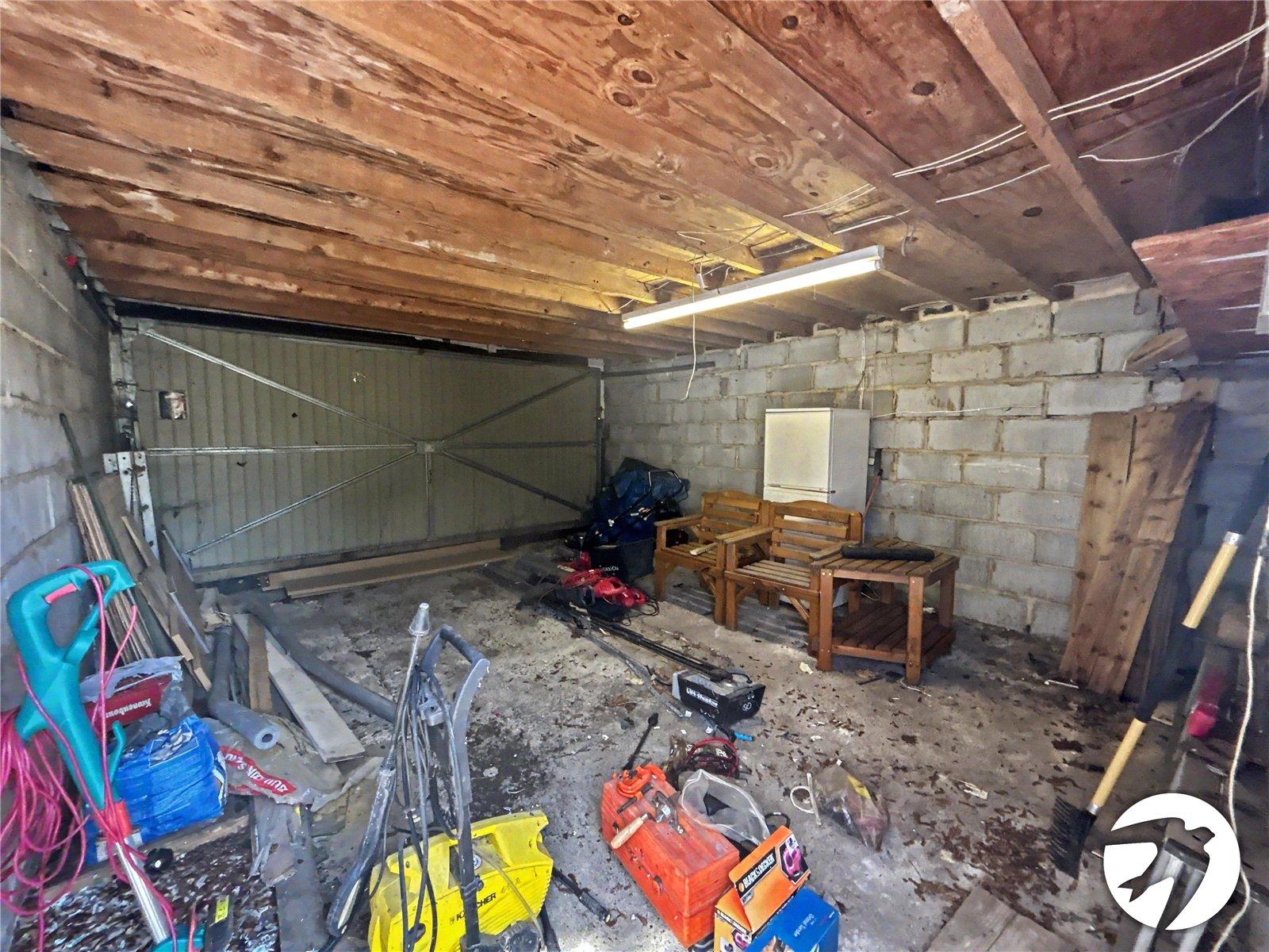 4 bedroom bungalow for sale in Sidcup | Robinson Jackson