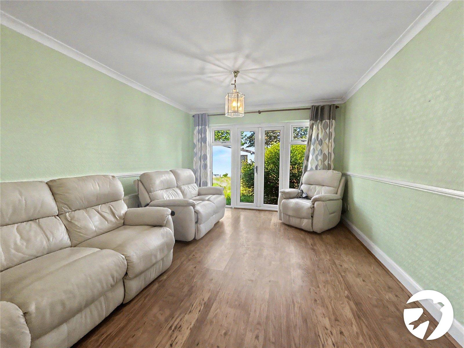 4 bedroom bungalow for sale in Sidcup | Robinson Jackson