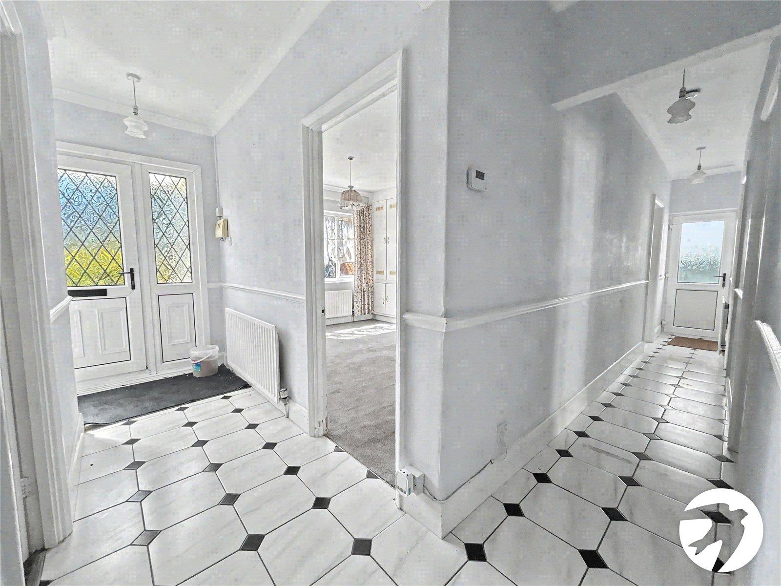 4 bedroom bungalow for sale in Sidcup | Robinson Jackson
