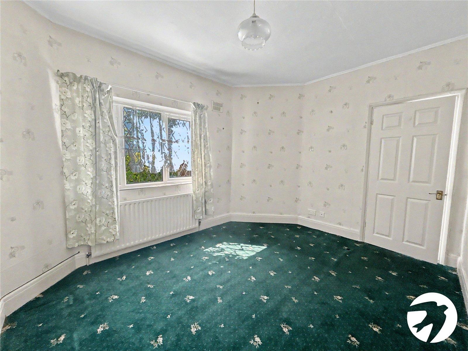 4 bedroom bungalow for sale in Sidcup | Robinson Jackson