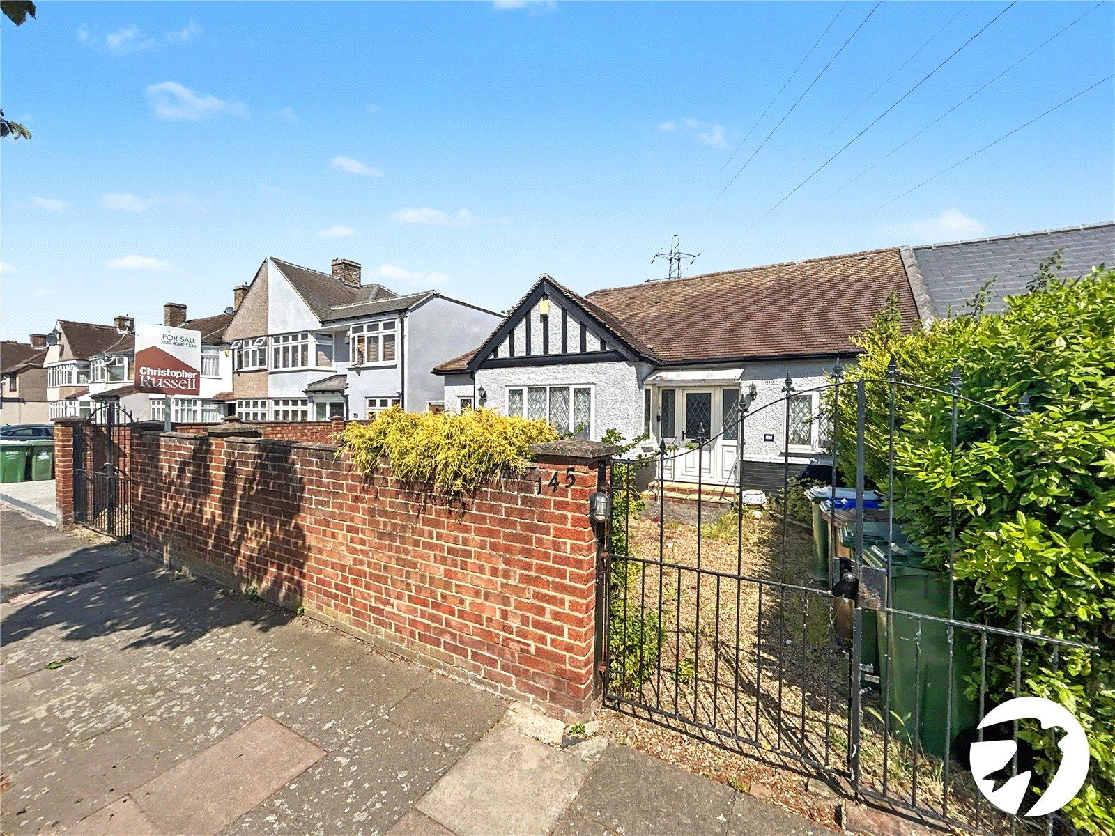 4 bedroom bungalow for sale in Sidcup | Robinson Jackson