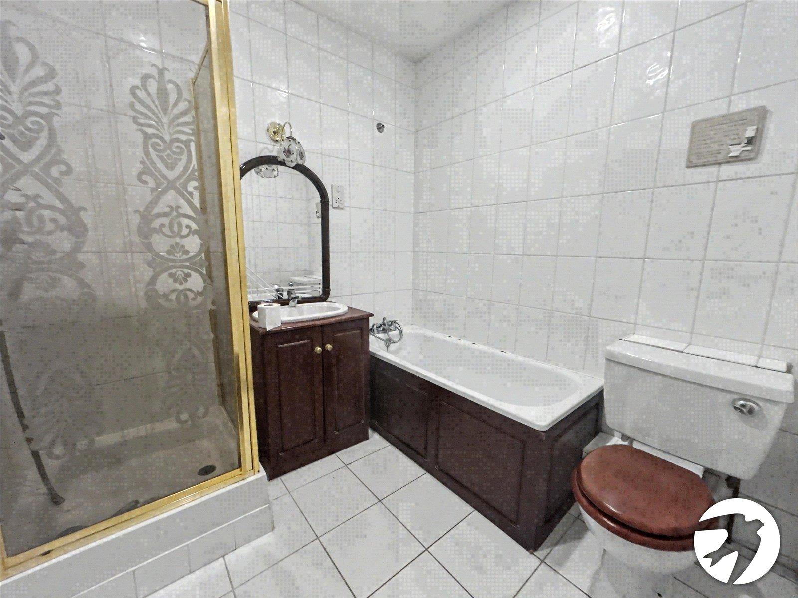 4 bedroom bungalow for sale in Sidcup | Robinson Jackson
