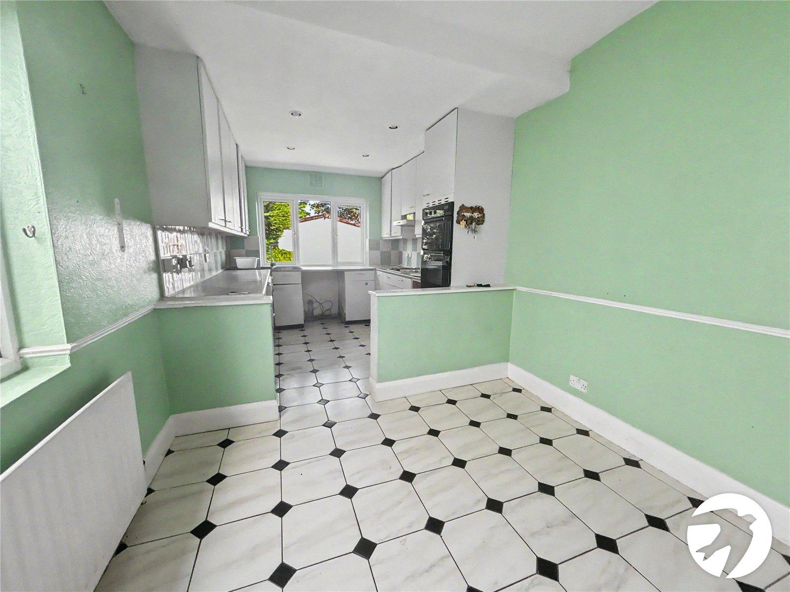4 bedroom bungalow for sale in Sidcup | Robinson Jackson