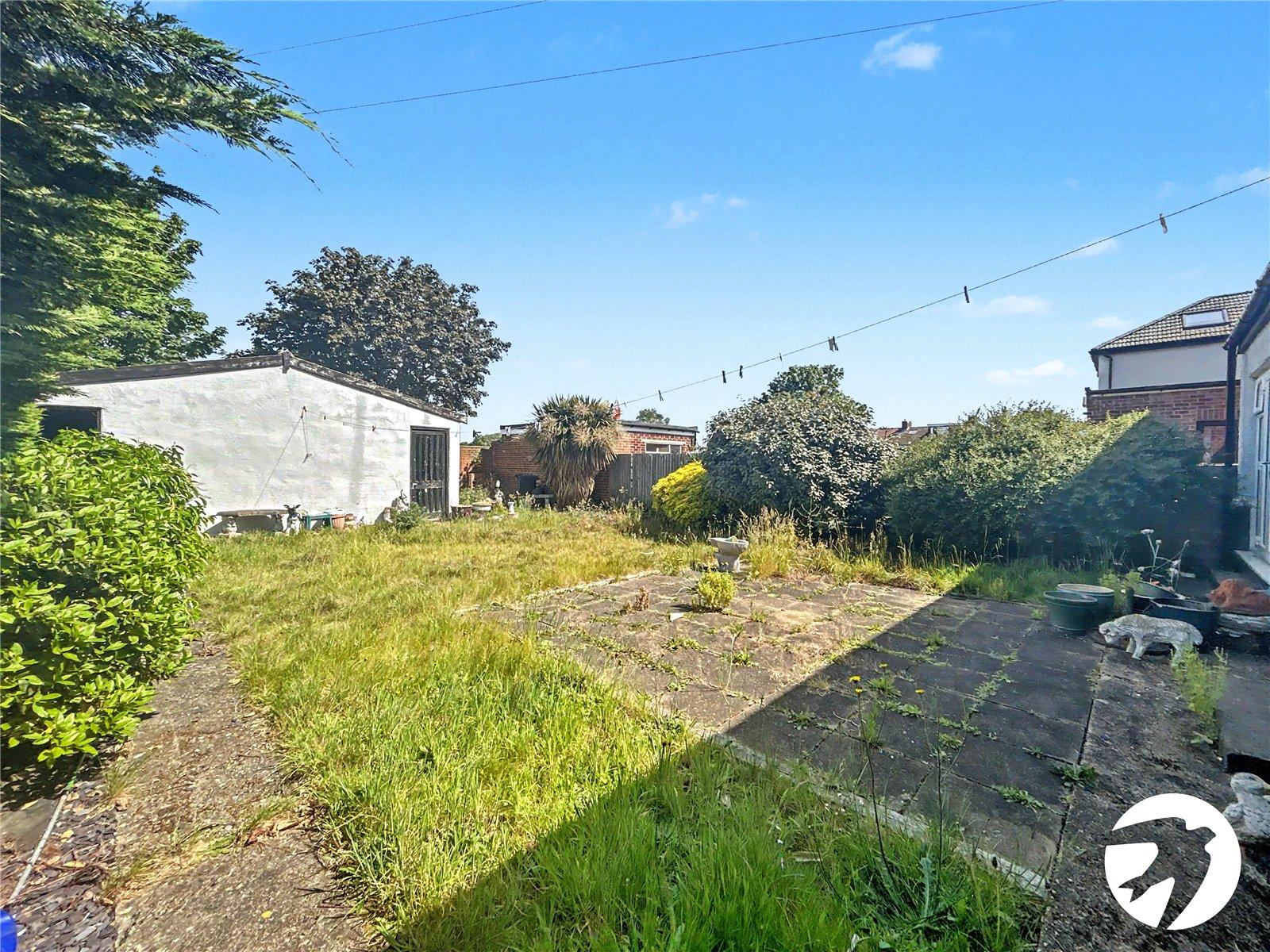 4 bedroom bungalow for sale in Sidcup | Robinson Jackson