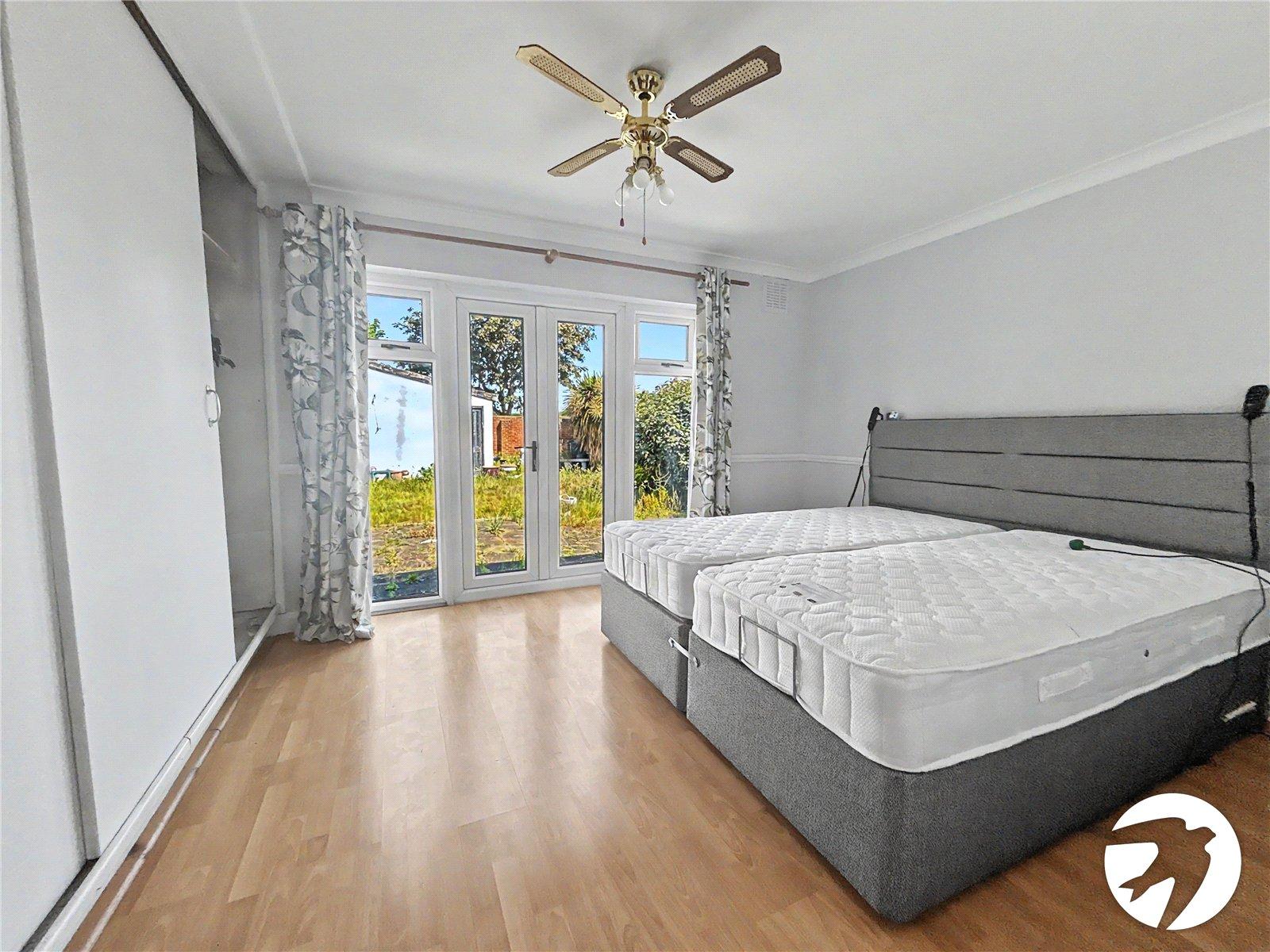 4 bedroom bungalow for sale in Sidcup | Robinson Jackson