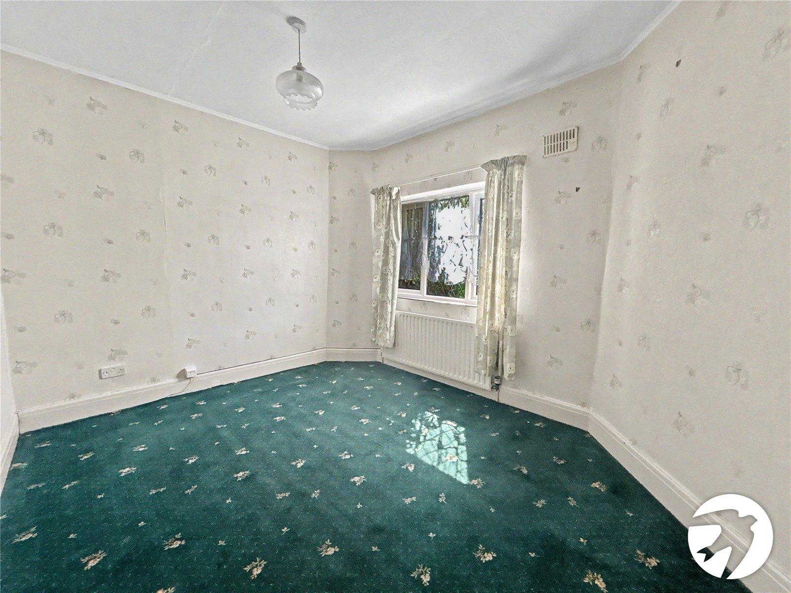 4 bedroom bungalow for sale in Sidcup | Robinson Jackson