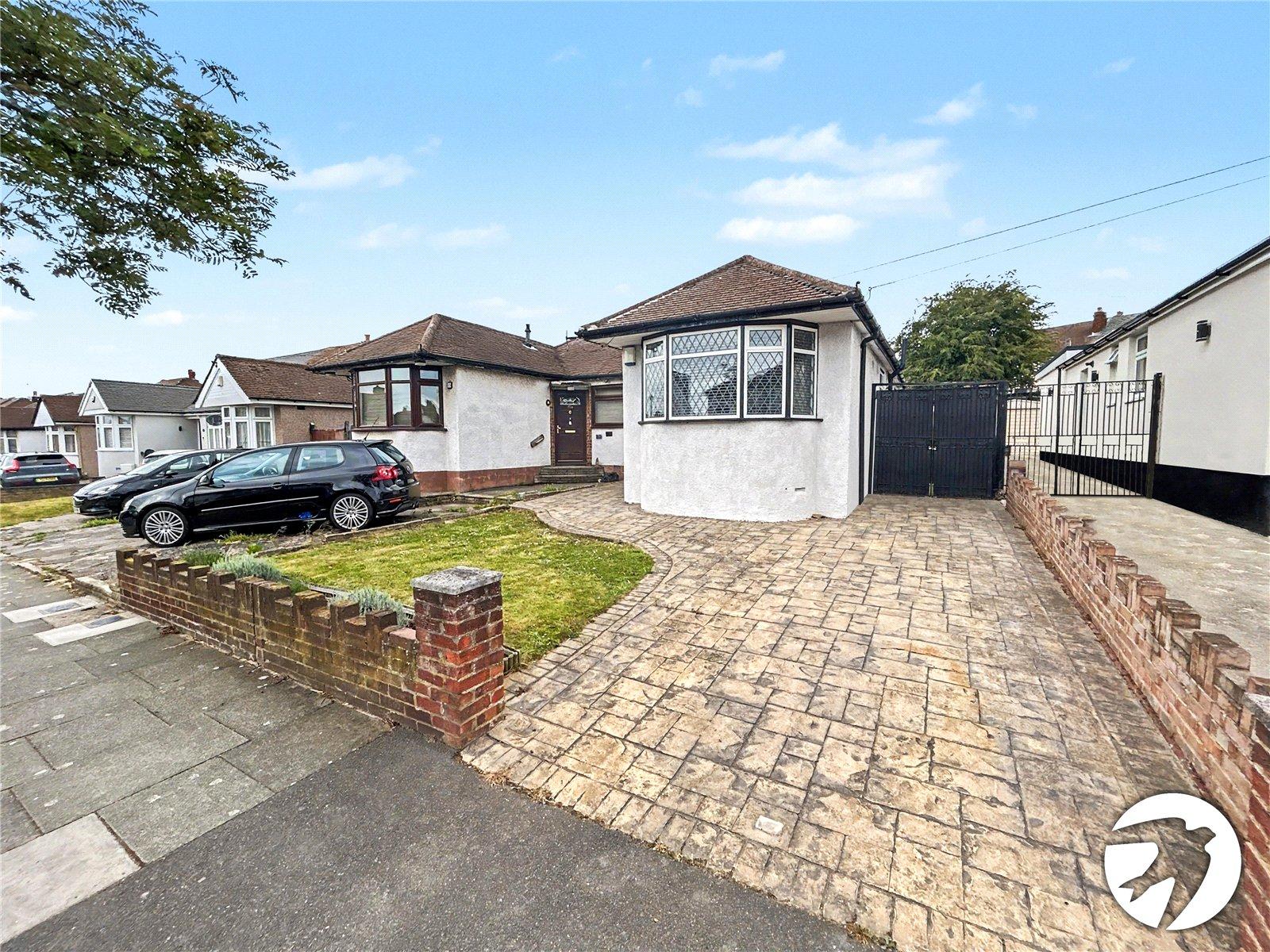2 bedroom bungalow for sale in South Welling | Robinson Jackson