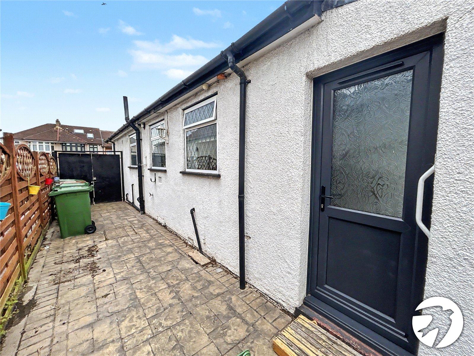 2 bedroom bungalow for sale in South Welling | Robinson Jackson