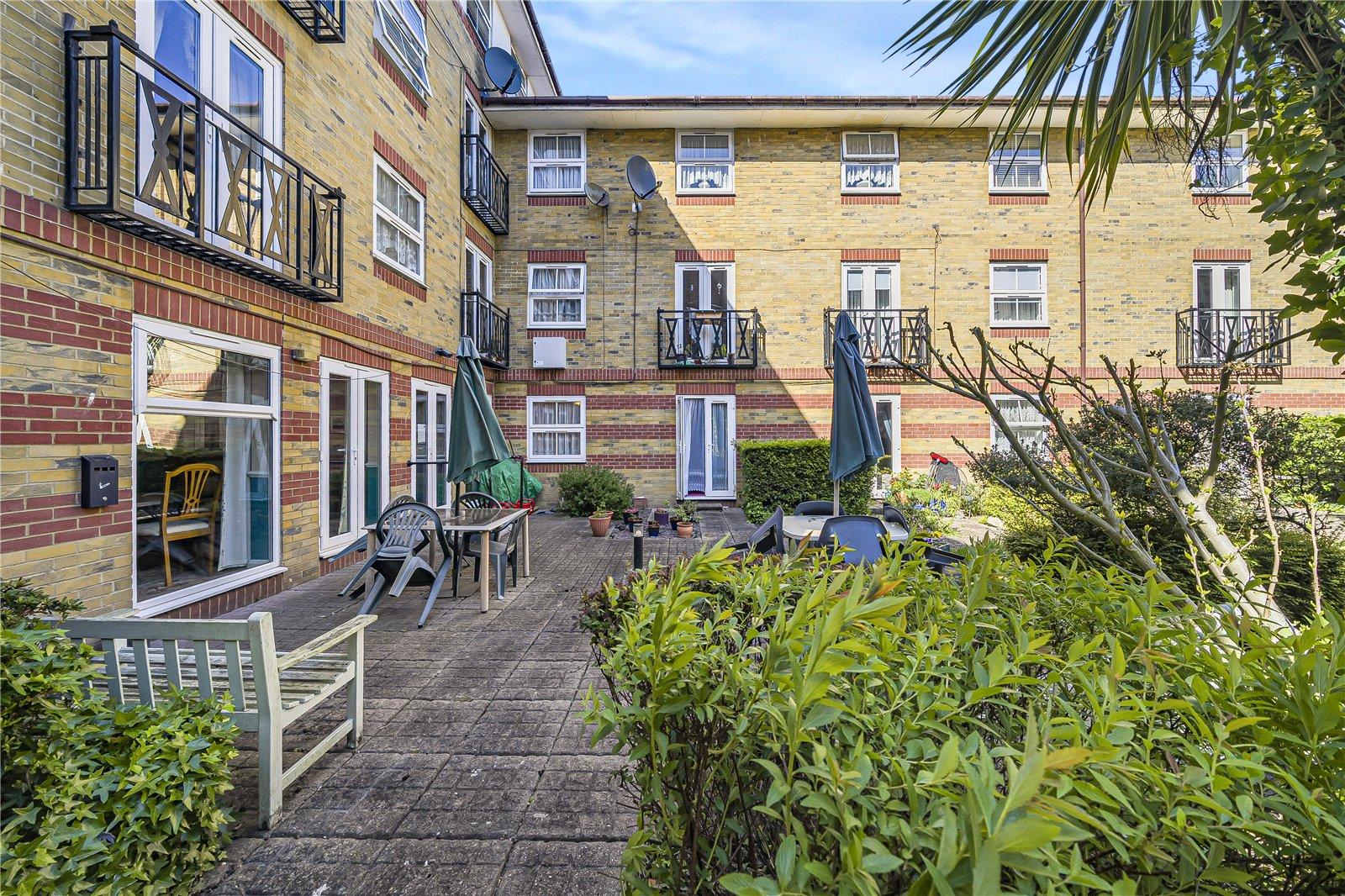 1 bedroom property for sale in  | Robinson Jackson