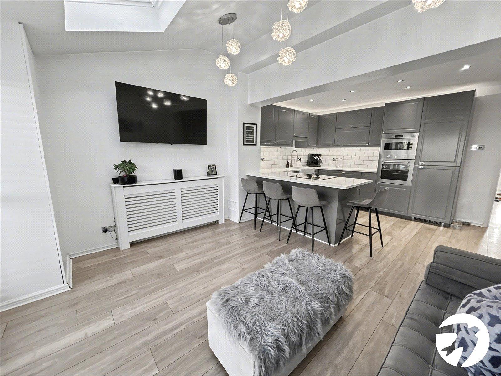 3 bedroom house for sale in South Welling | Robinson Jackson