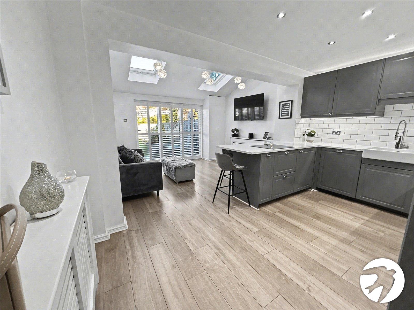 3 bedroom house for sale in South Welling | Robinson Jackson