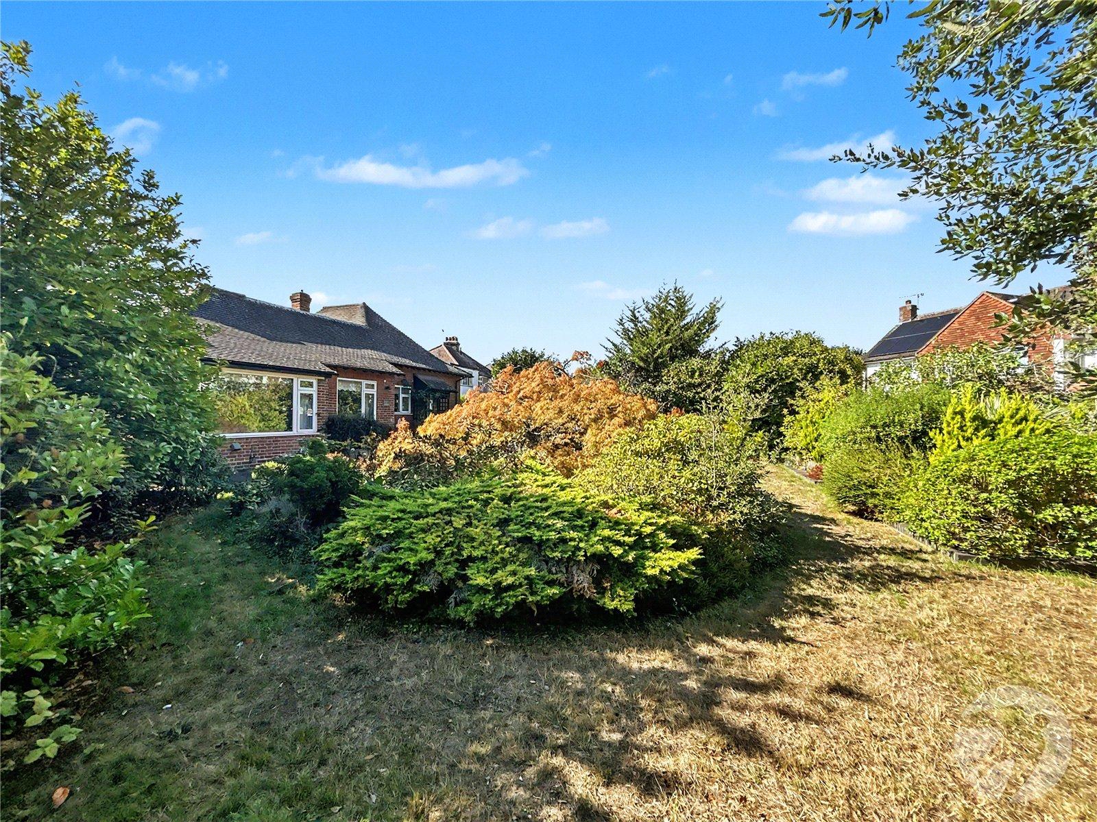 3 bedroom bungalow for sale in Sidcup | Robinson Jackson