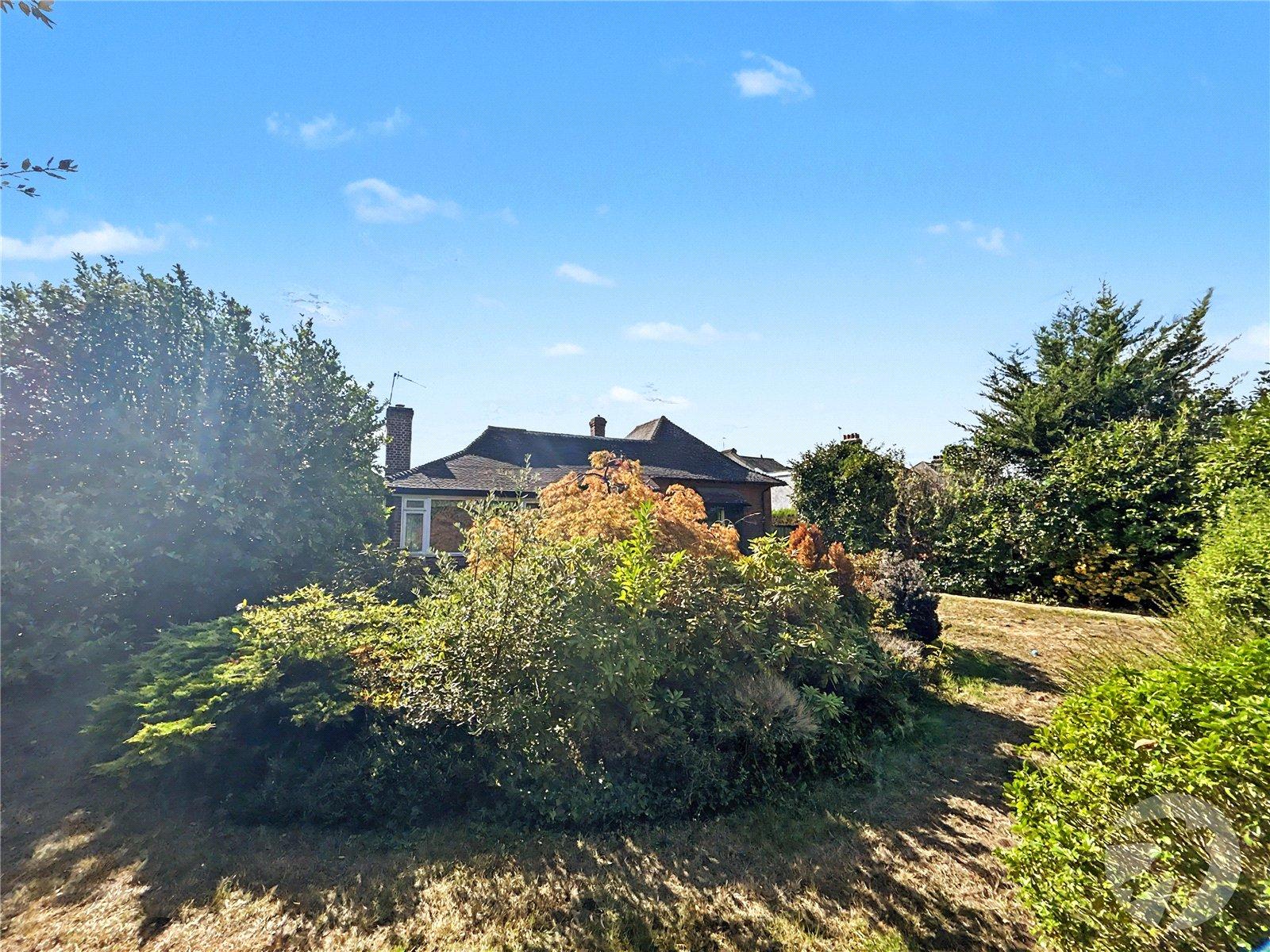 3 bedroom bungalow for sale in Sidcup | Robinson Jackson