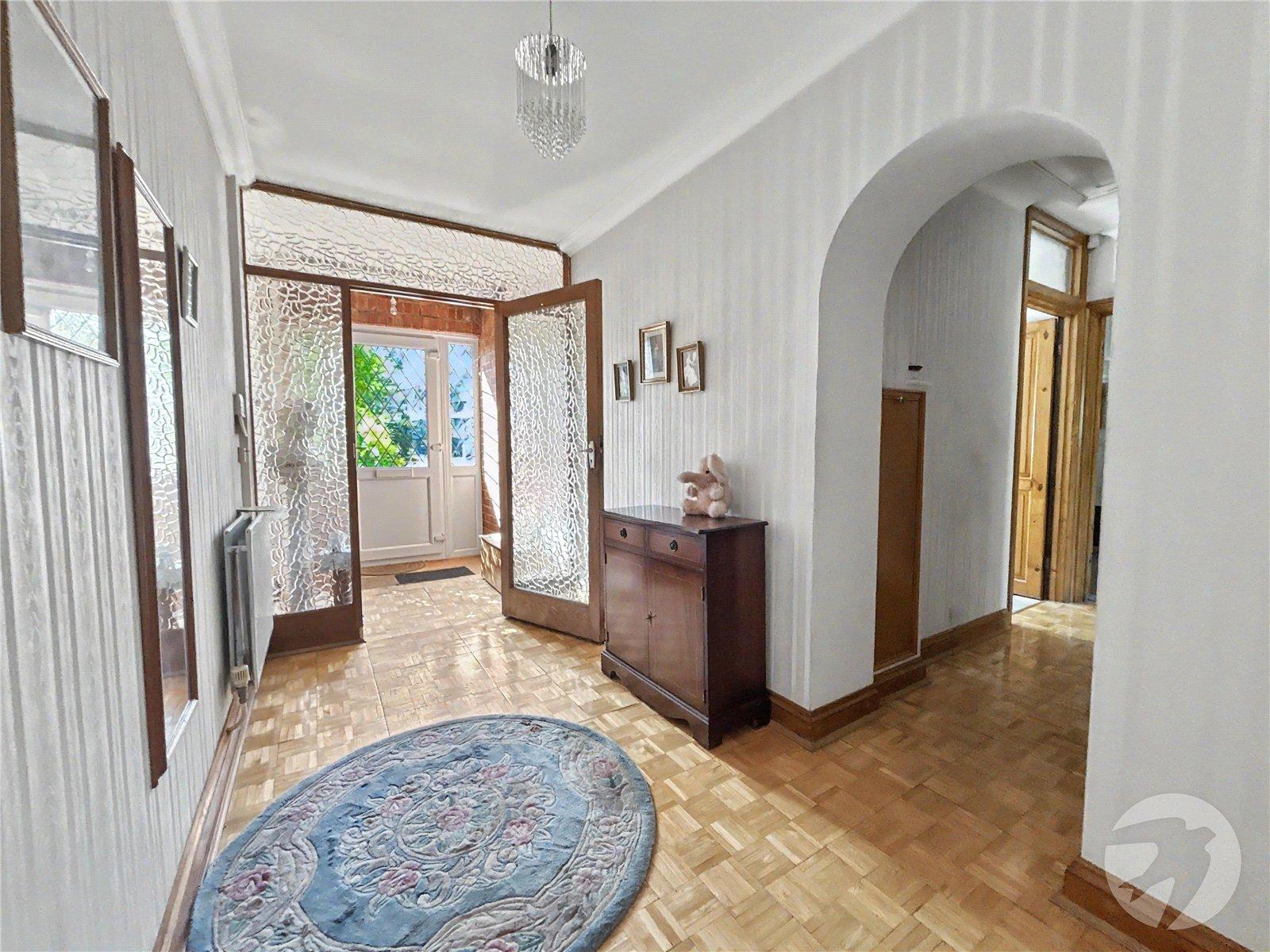 3 bedroom bungalow for sale in Sidcup | Robinson Jackson