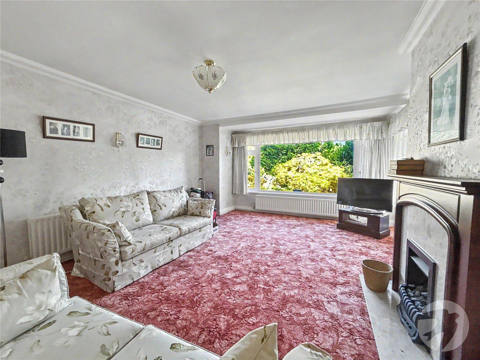 3 bedroom bungalow for sale in Sidcup | Robinson Jackson
