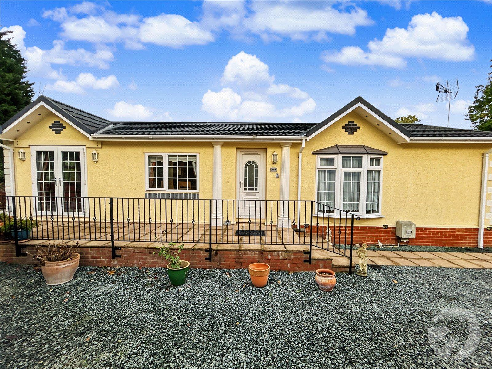 2 bedroom bungalow for sale in Old London Road | Robinson Jackson