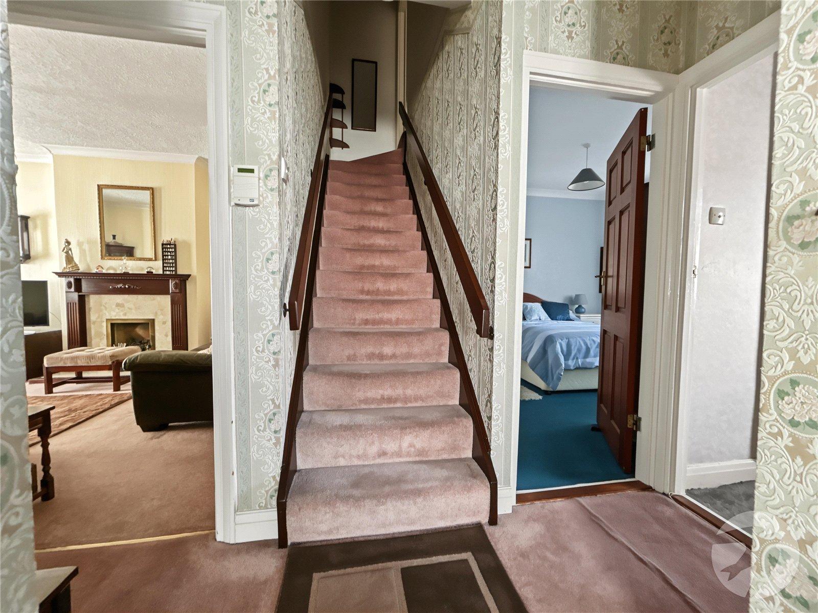 3 bedroom bungalow for sale in Sidcup | Robinson Jackson