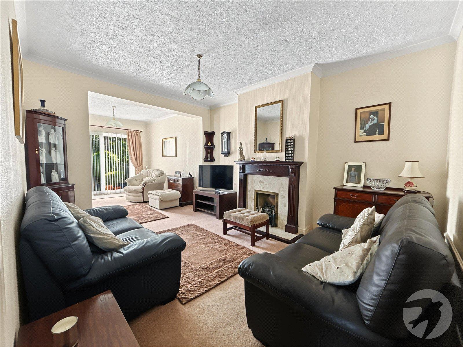 3 bedroom bungalow for sale in Sidcup | Robinson Jackson