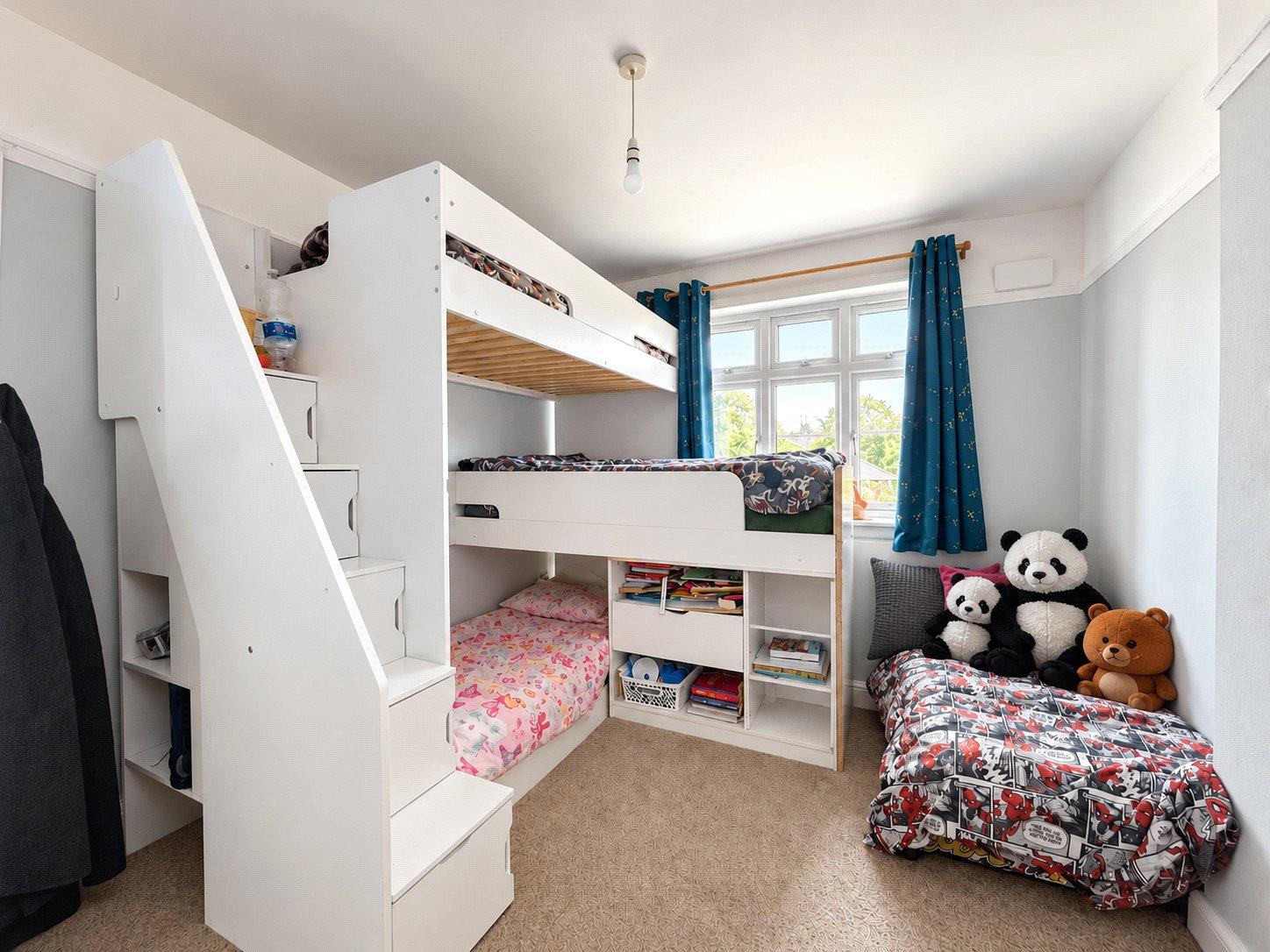 3 bedroom house for sale in London | Robinson Jackson