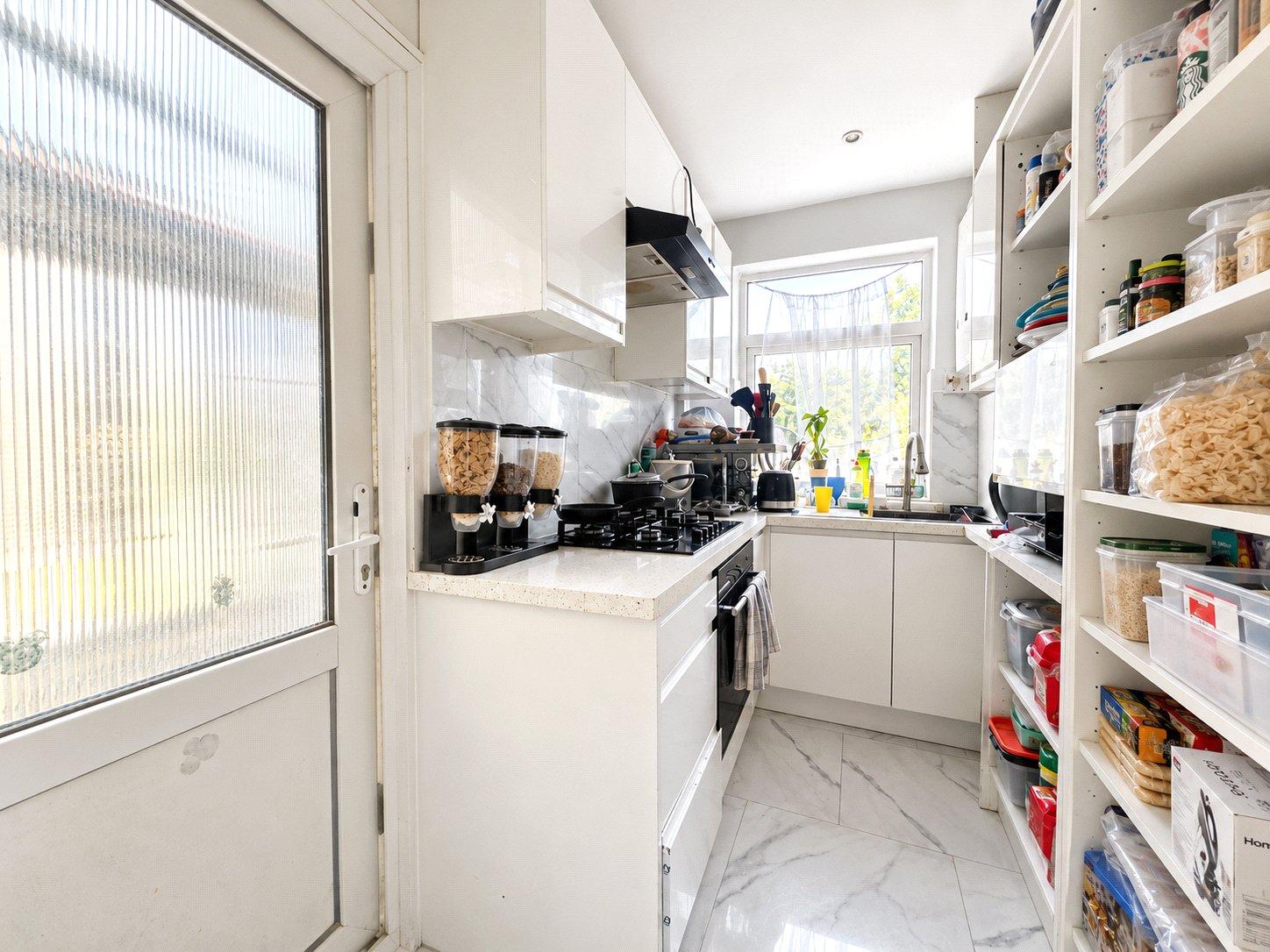 3 bedroom house for sale in London | Robinson Jackson
