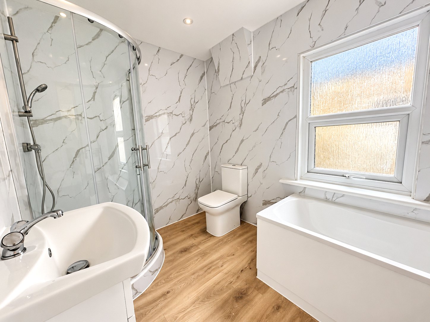 2 bedroom property for sale in  | Robinson Jackson