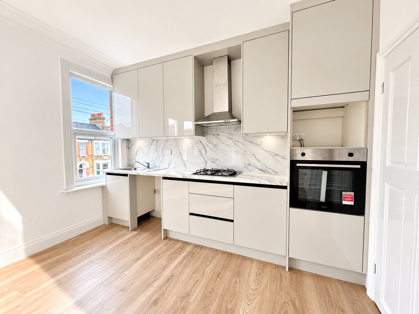 2 bedroom property for sale in  | Robinson Jackson