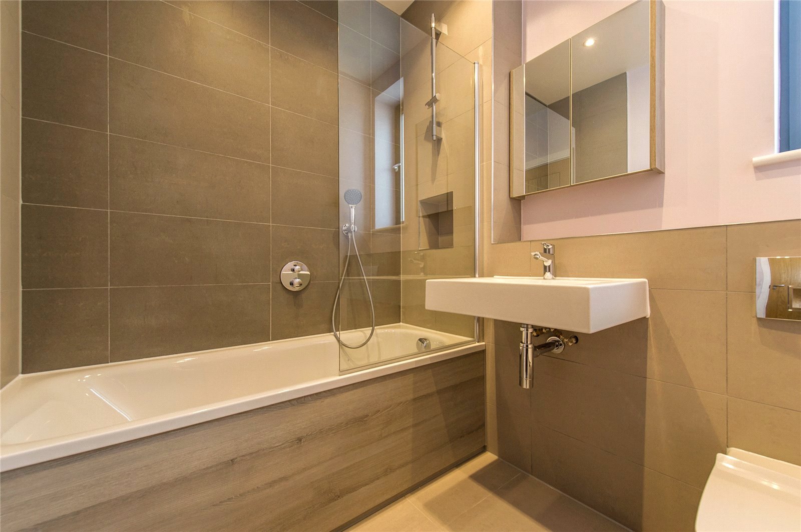 2 bedroom property for sale in Bellingham | Robinson Jackson