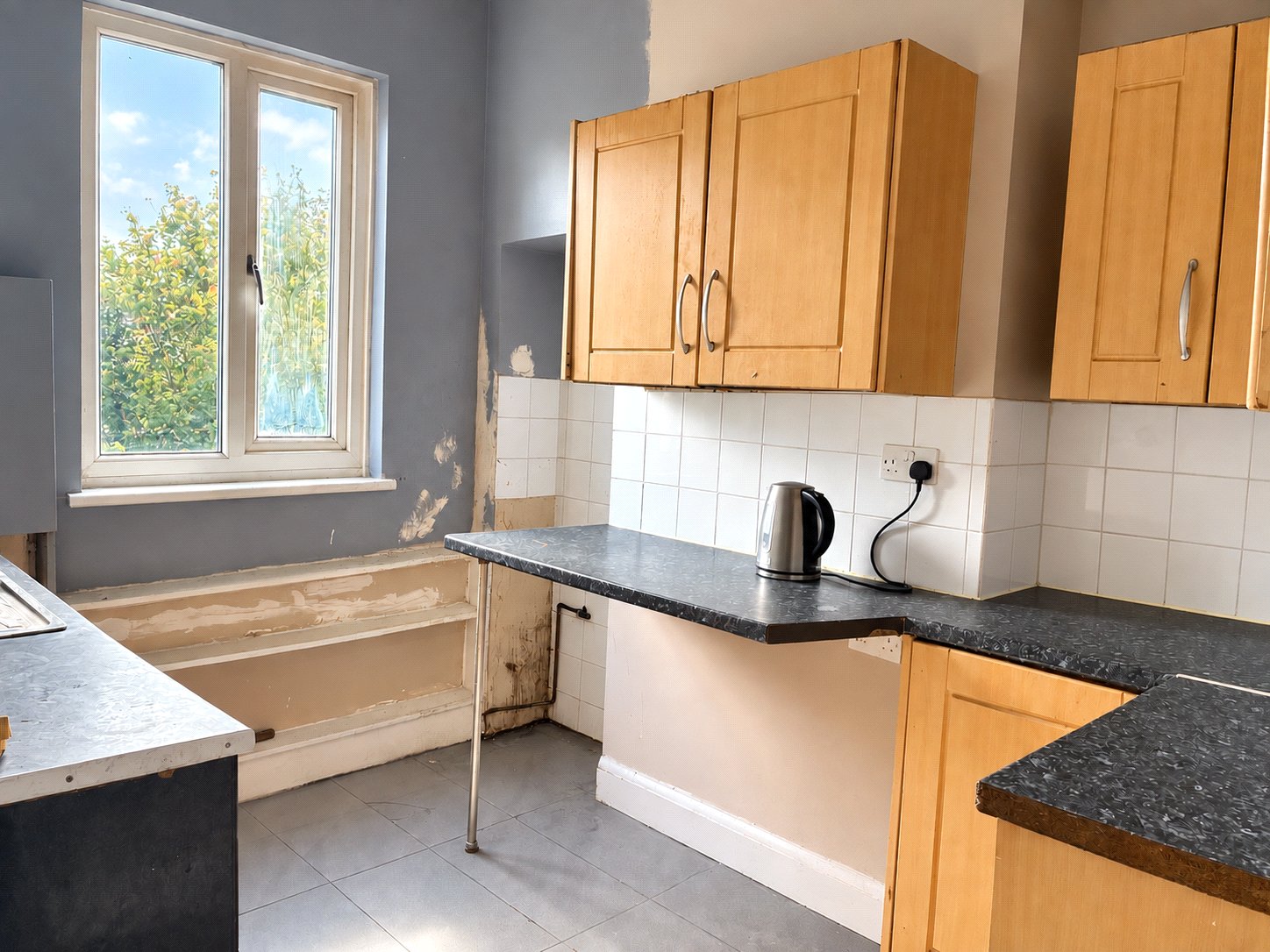 2 bedroom property for sale in London | Robinson Jackson