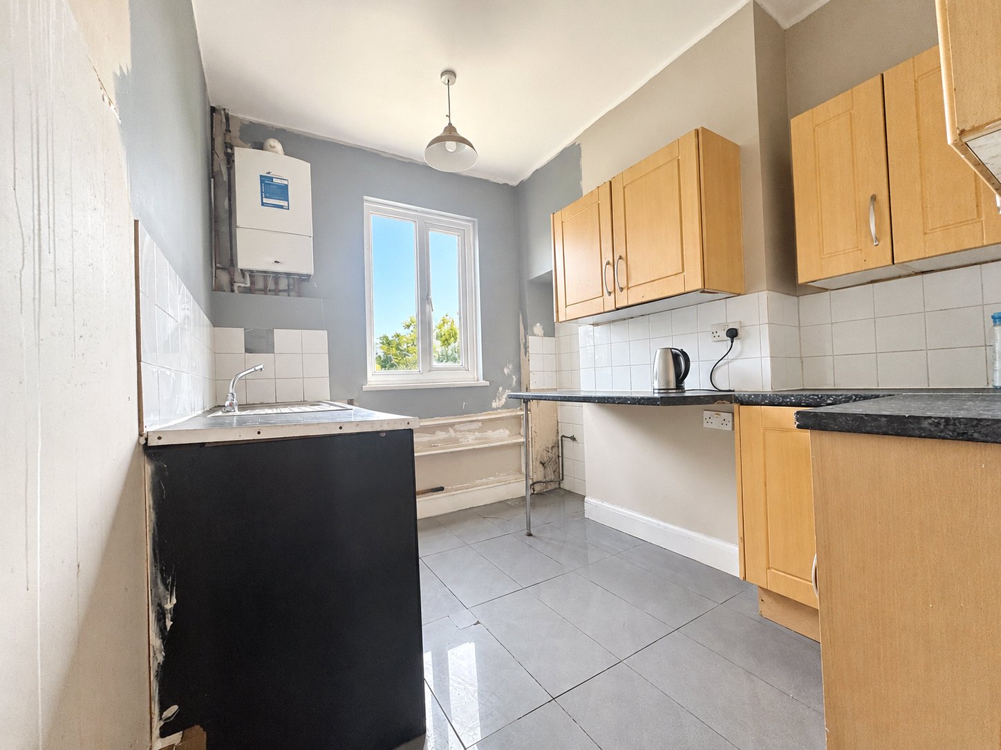 2 bedroom property for sale in London | Robinson Jackson