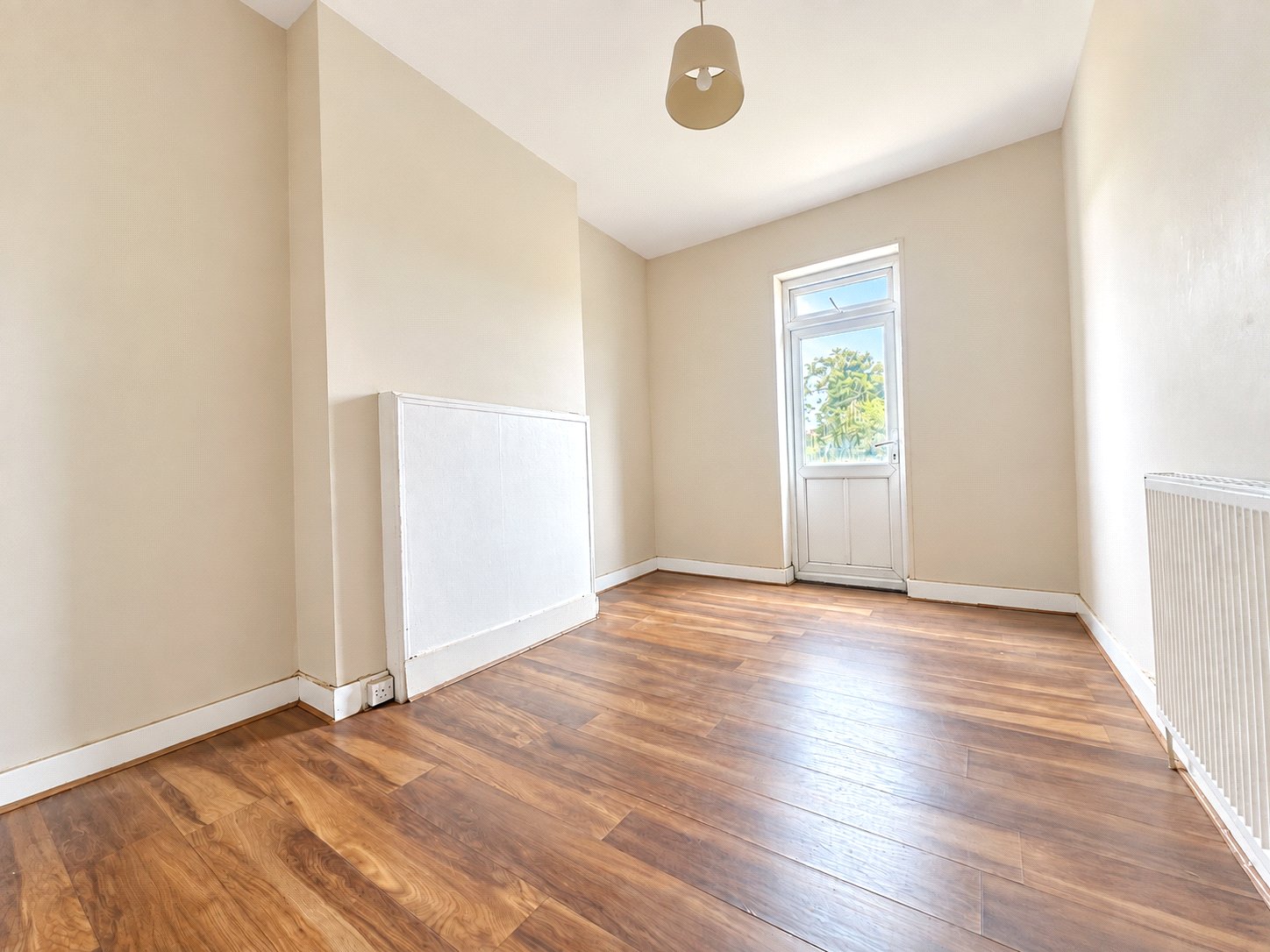 2 bedroom property for sale in London | Robinson Jackson