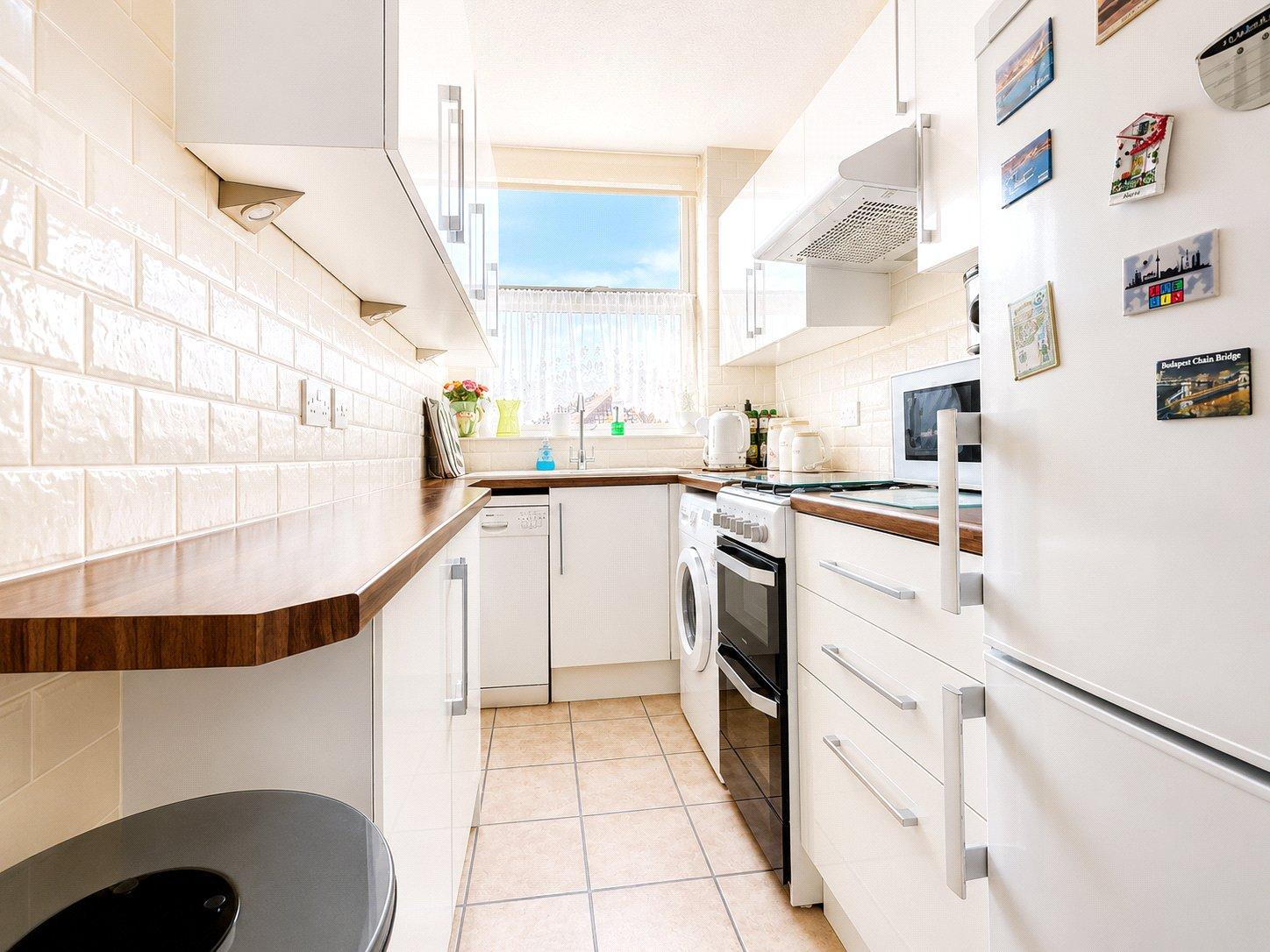 2 bedroom house for sale in Bromley | Robinson Jackson