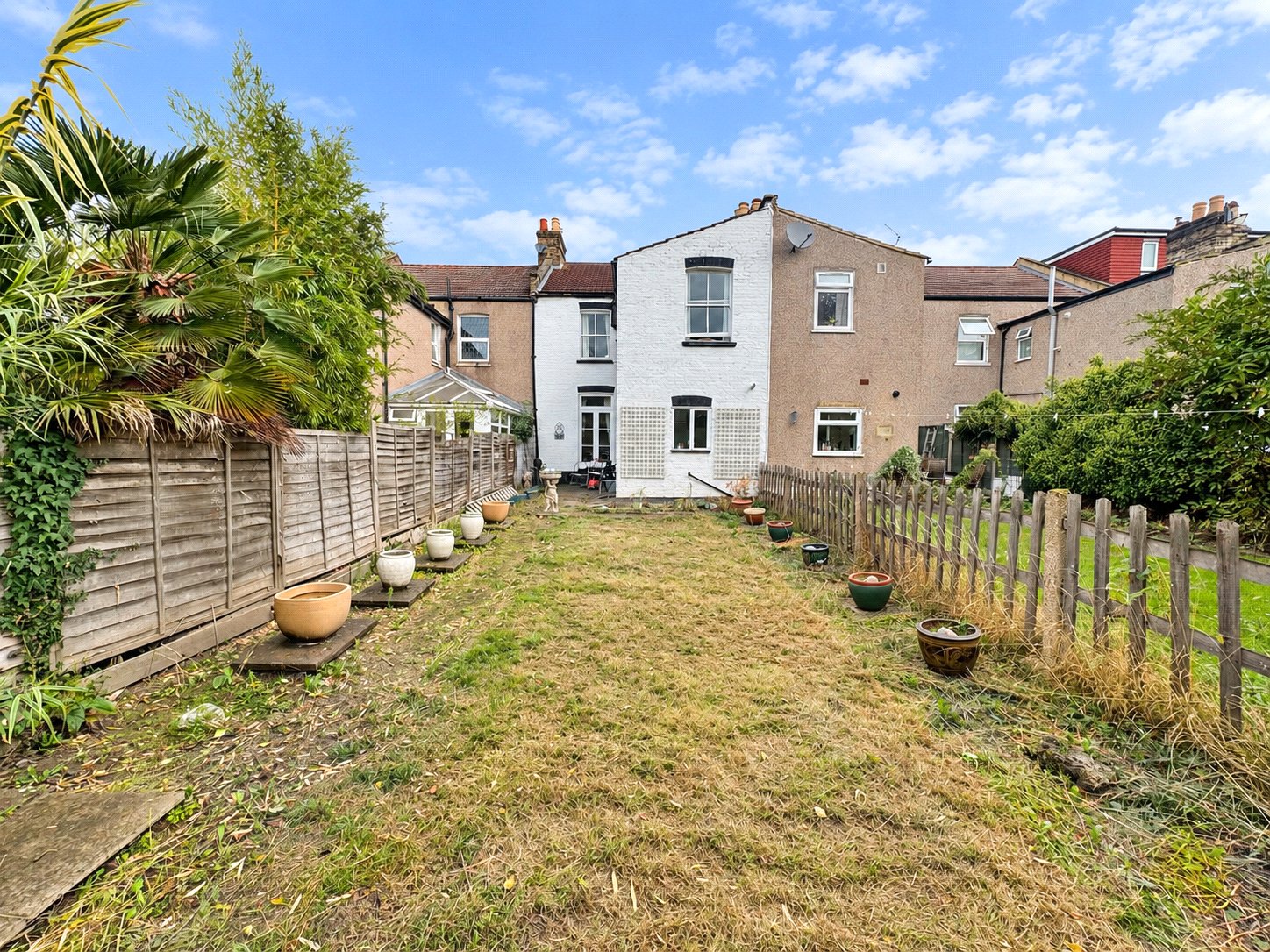 3 bedroom house for sale in London | Robinson Jackson